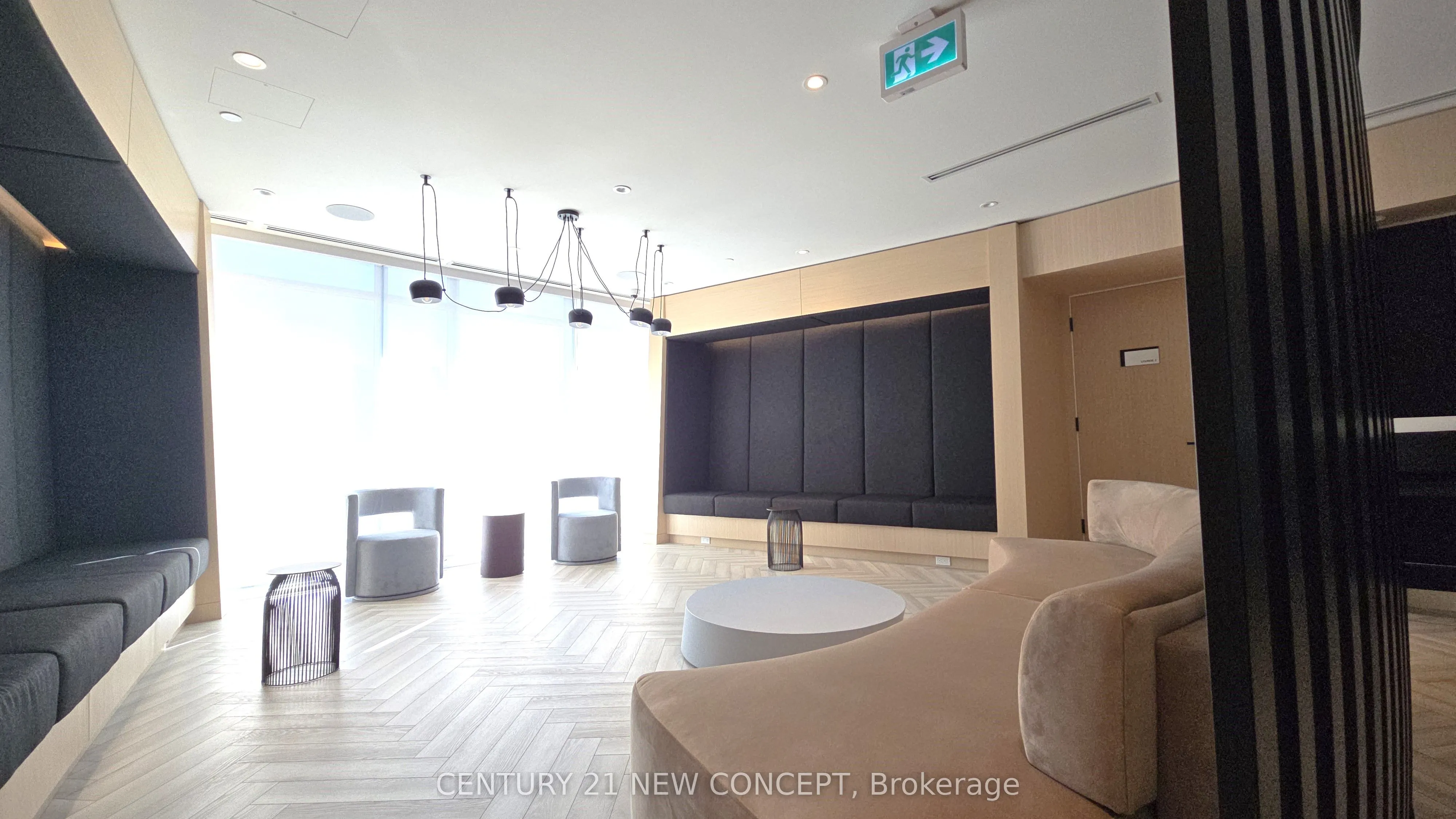280 Dundas Street W, #1704