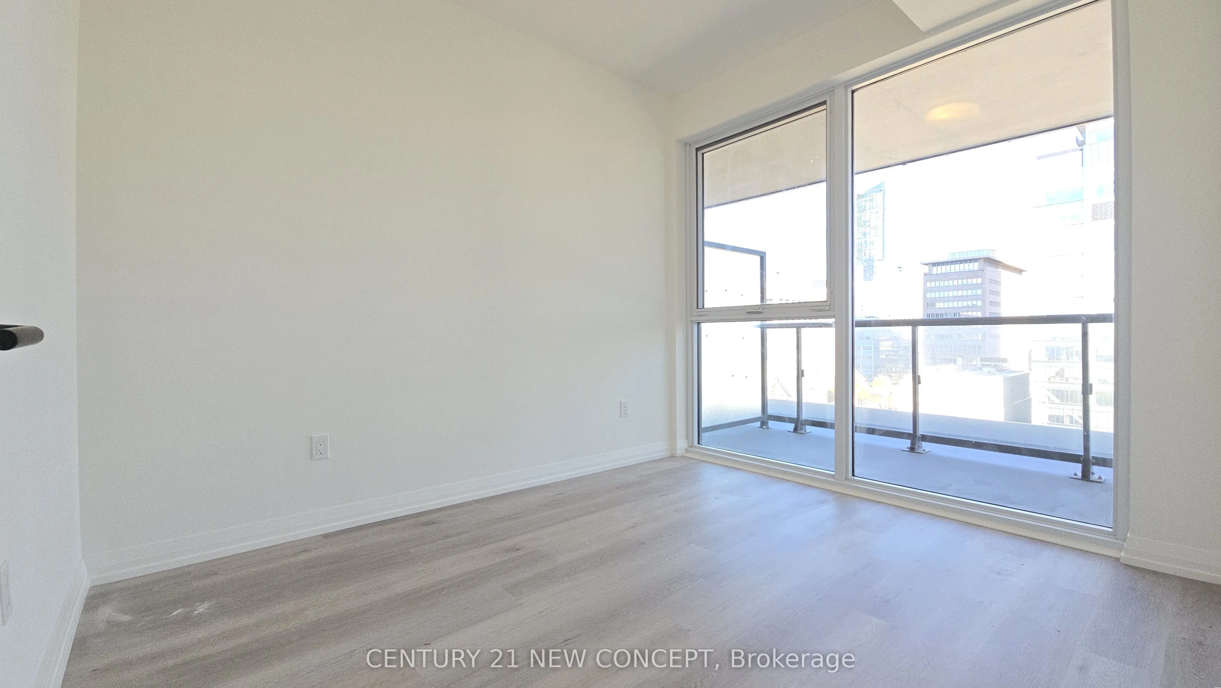 280 Dundas Street W, #1704