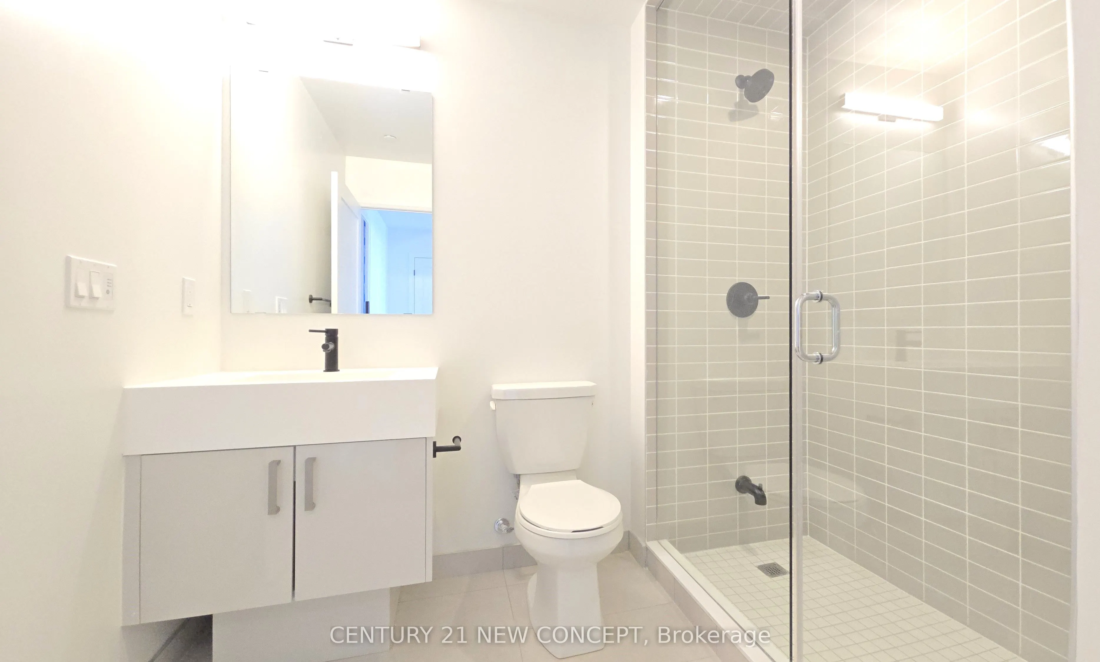 280 Dundas Street W, #1704