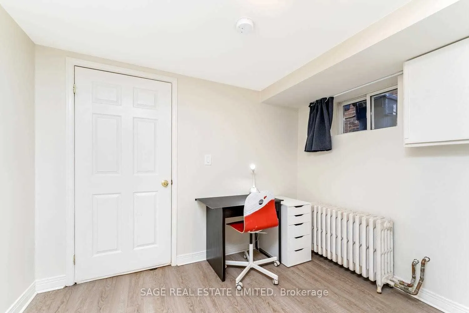 118 Braemar Avenue, #1