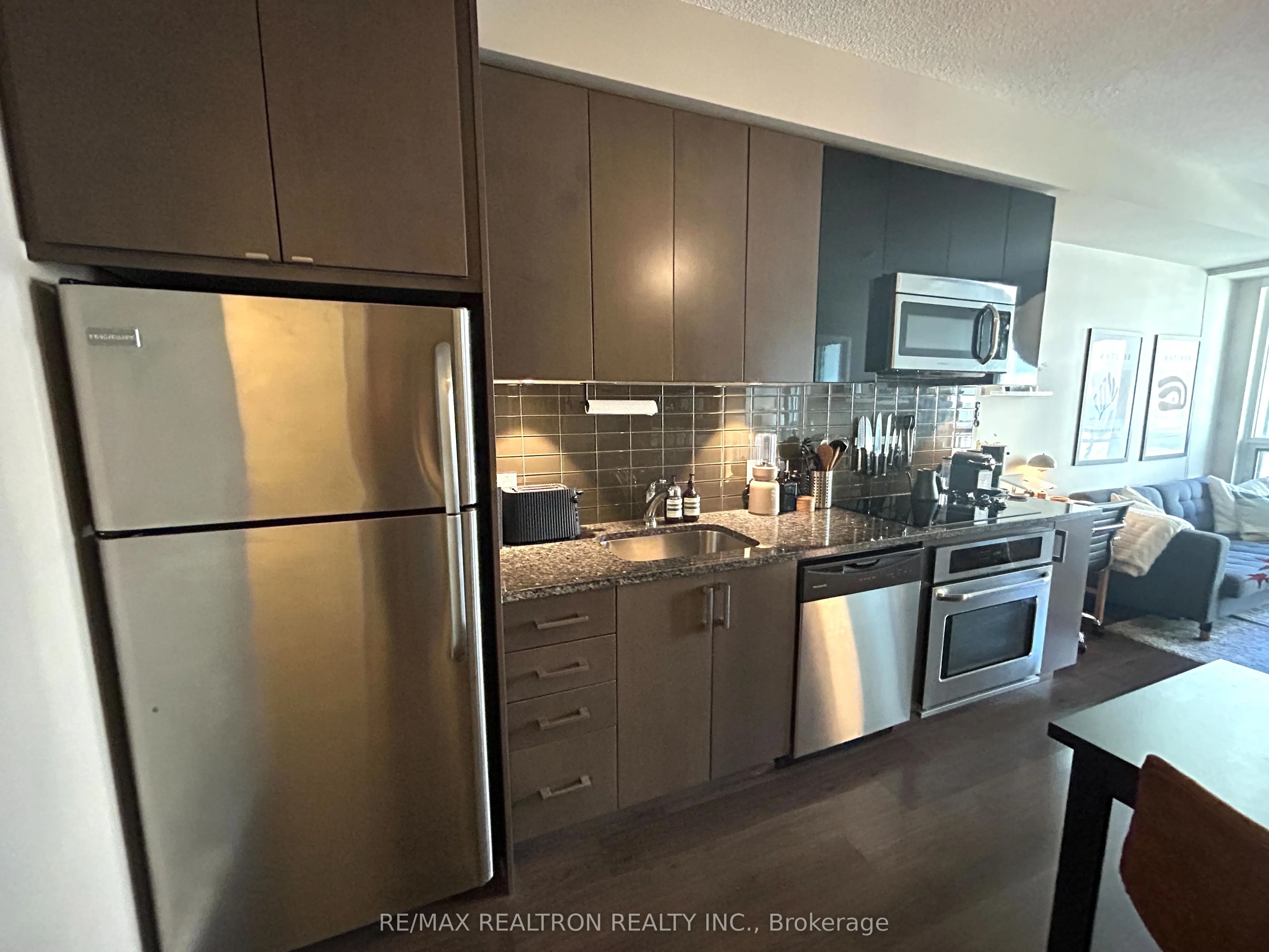 98 Lillian Street, #519