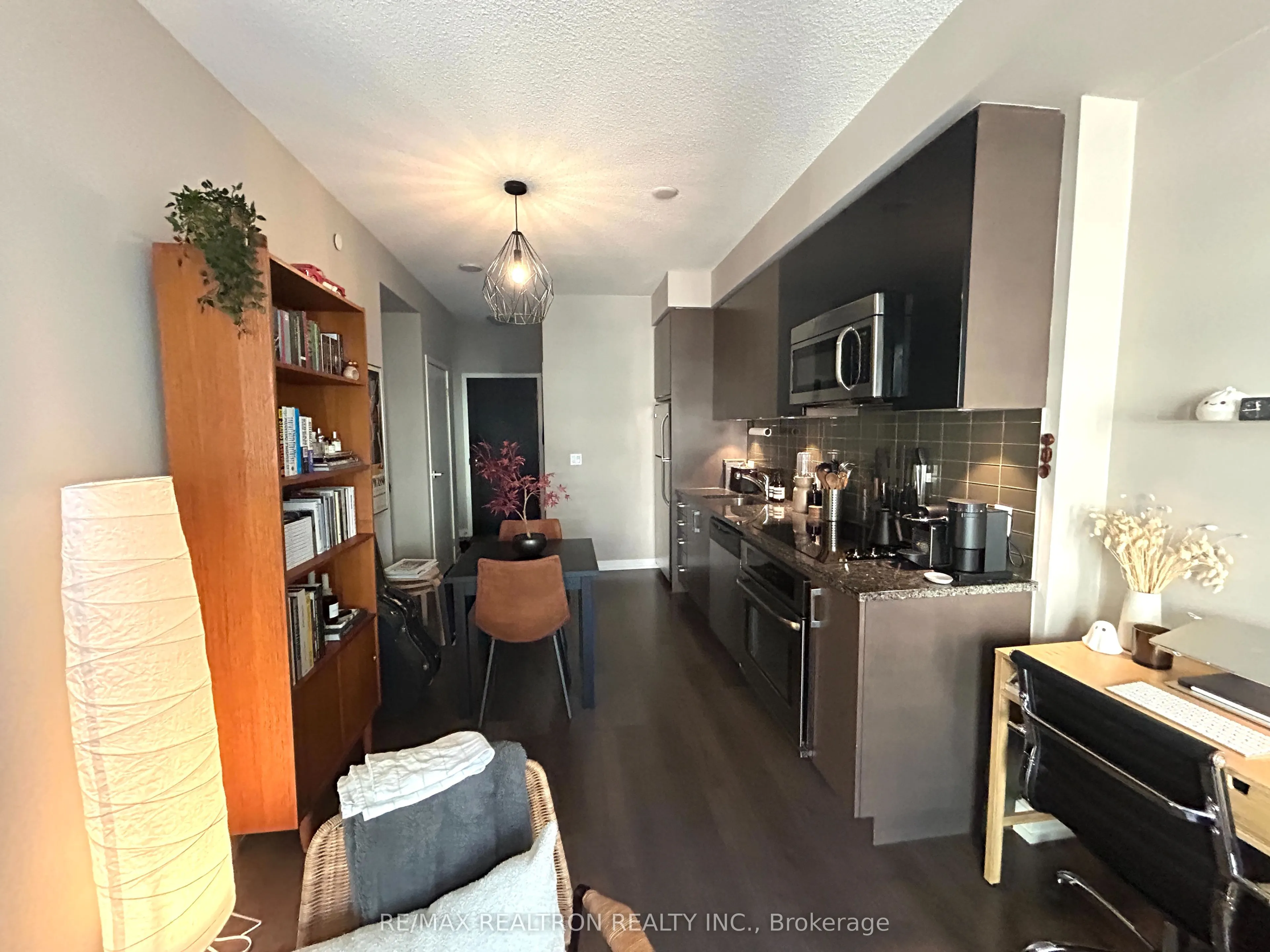 98 Lillian Street, #519