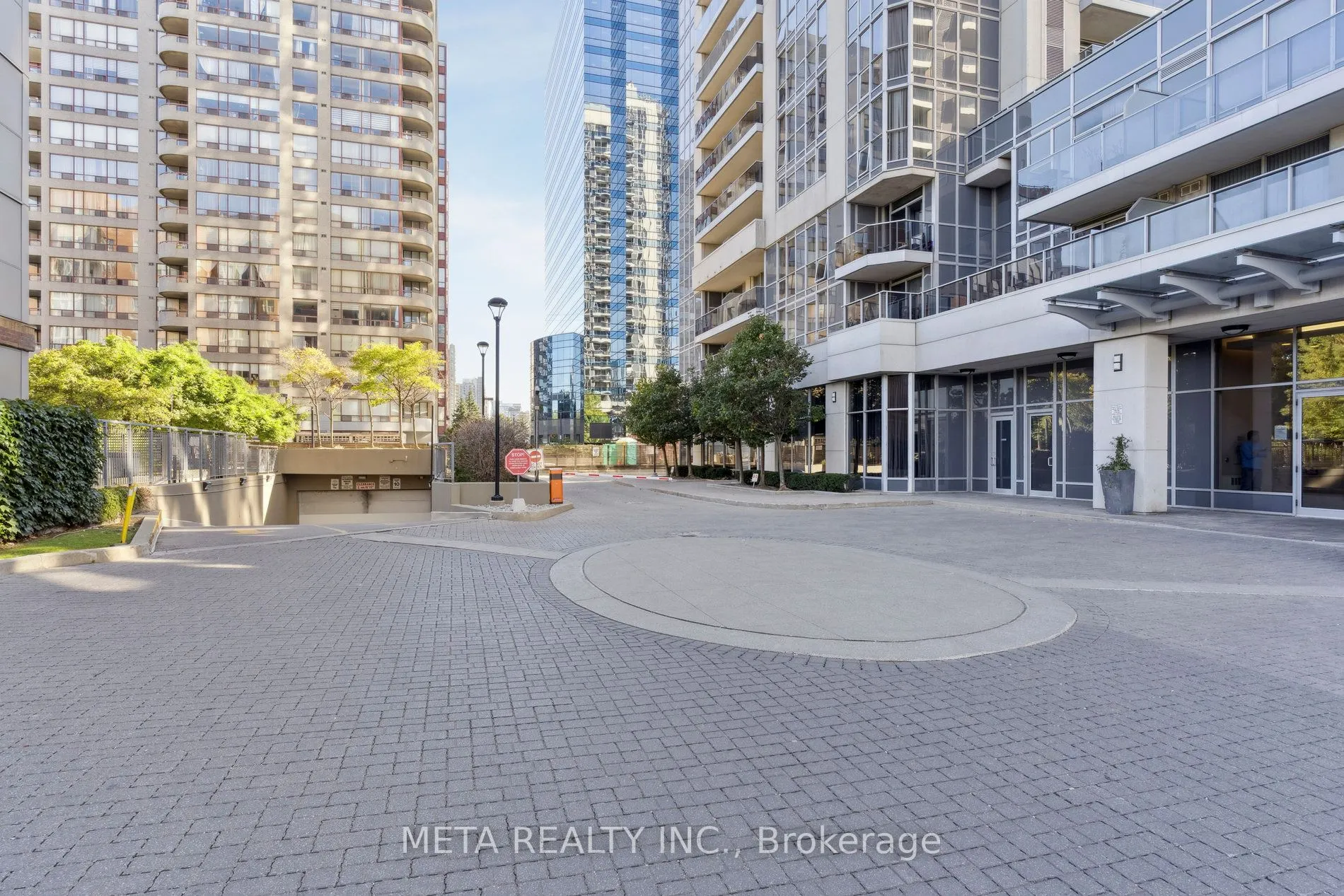5791 Yonge Street, #PH201