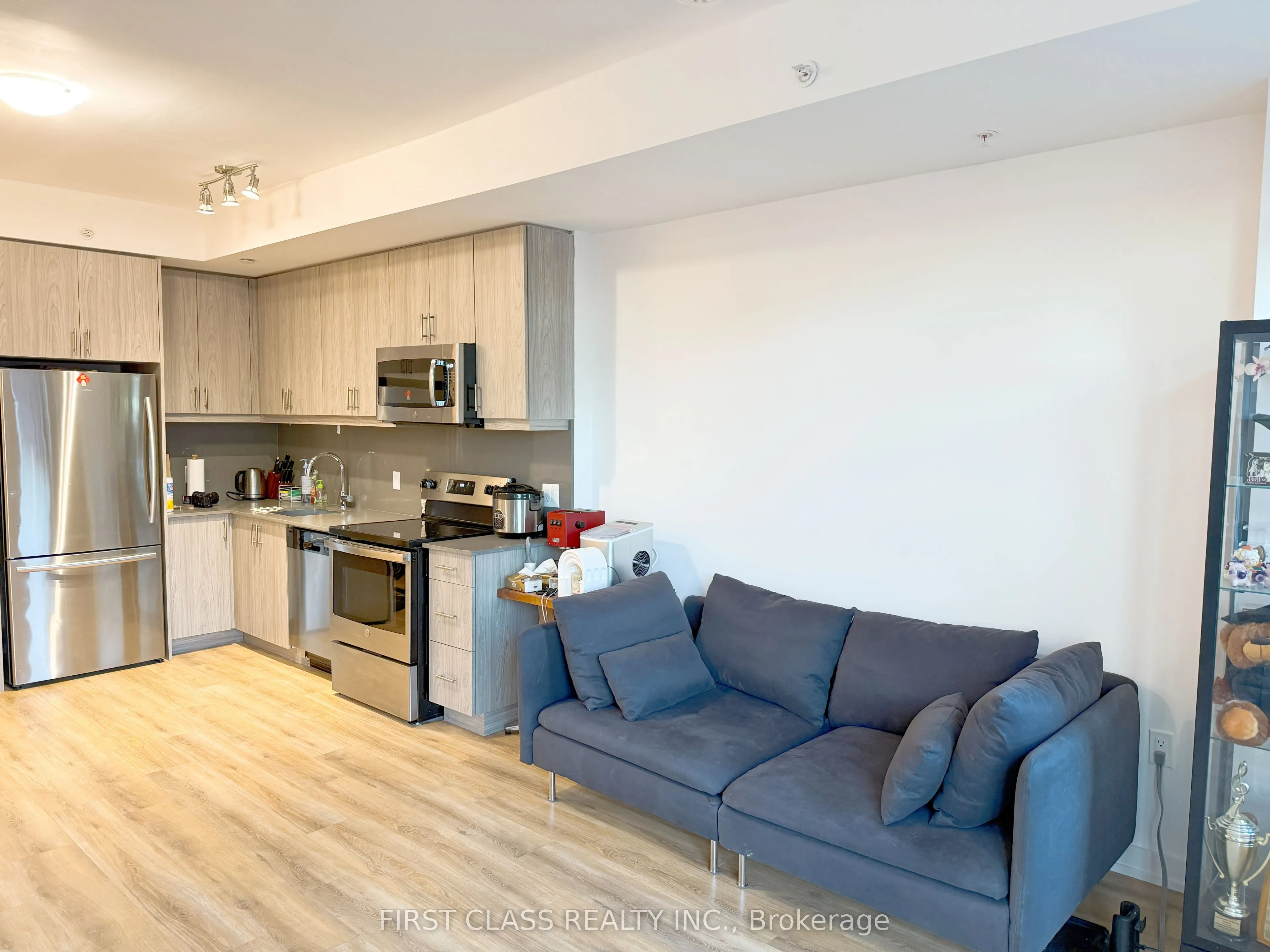 57 Finch Avenue W, #24
