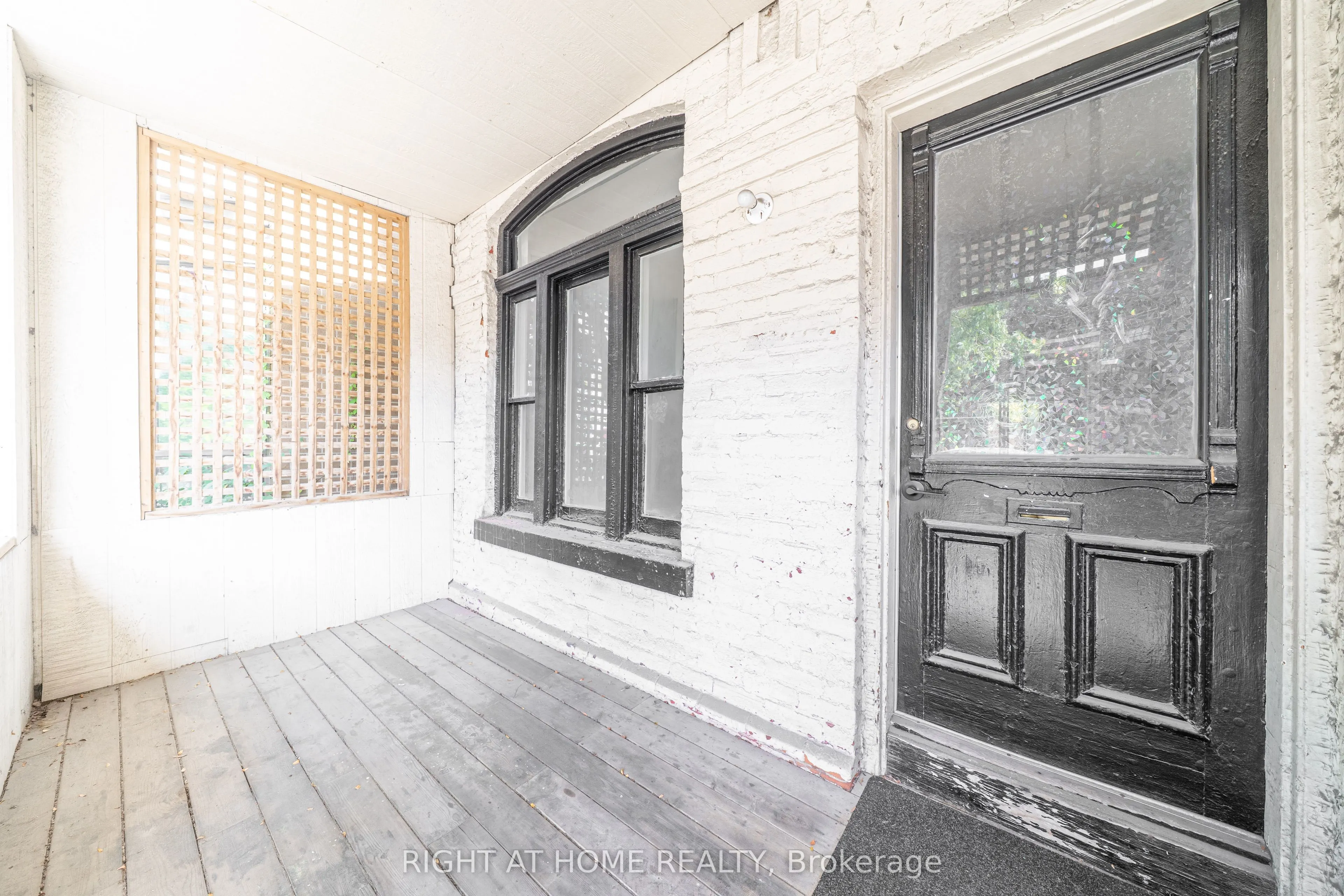 1059 Bathurst Street