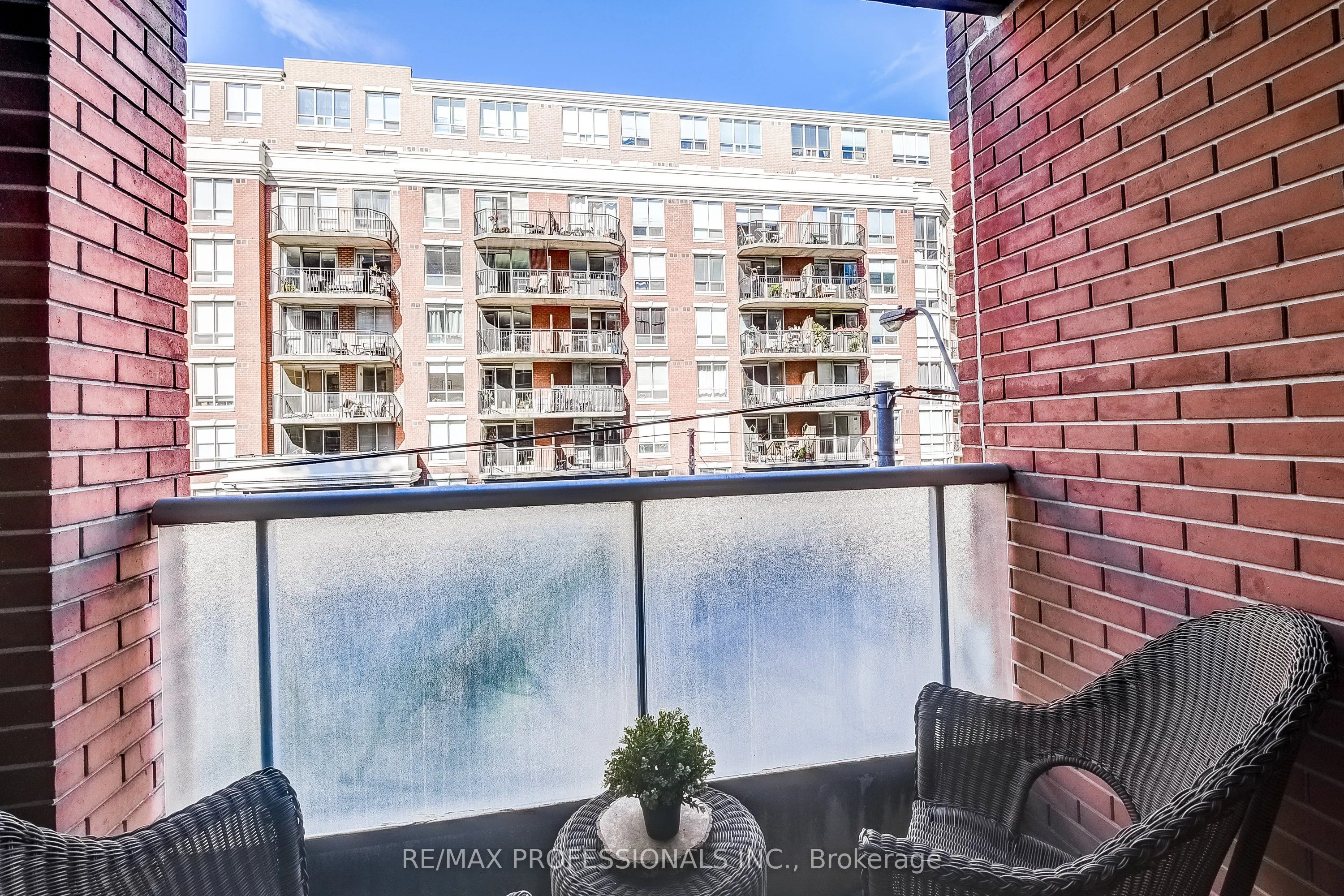 1005 King Street W, #317