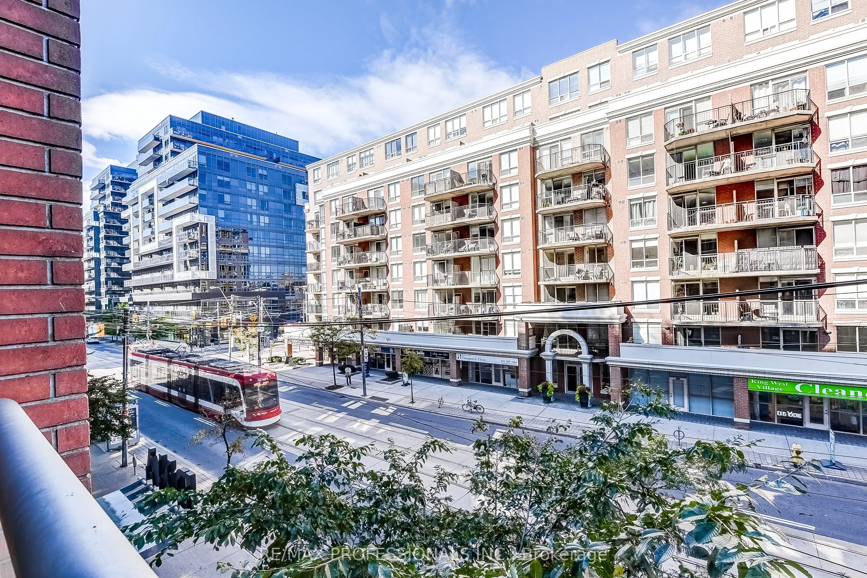 1005 King Street W, #317