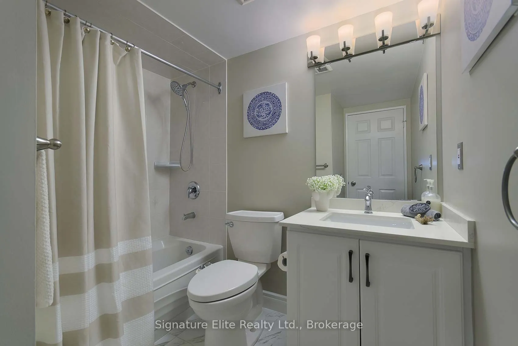 7 Bishop Avenue, #1601