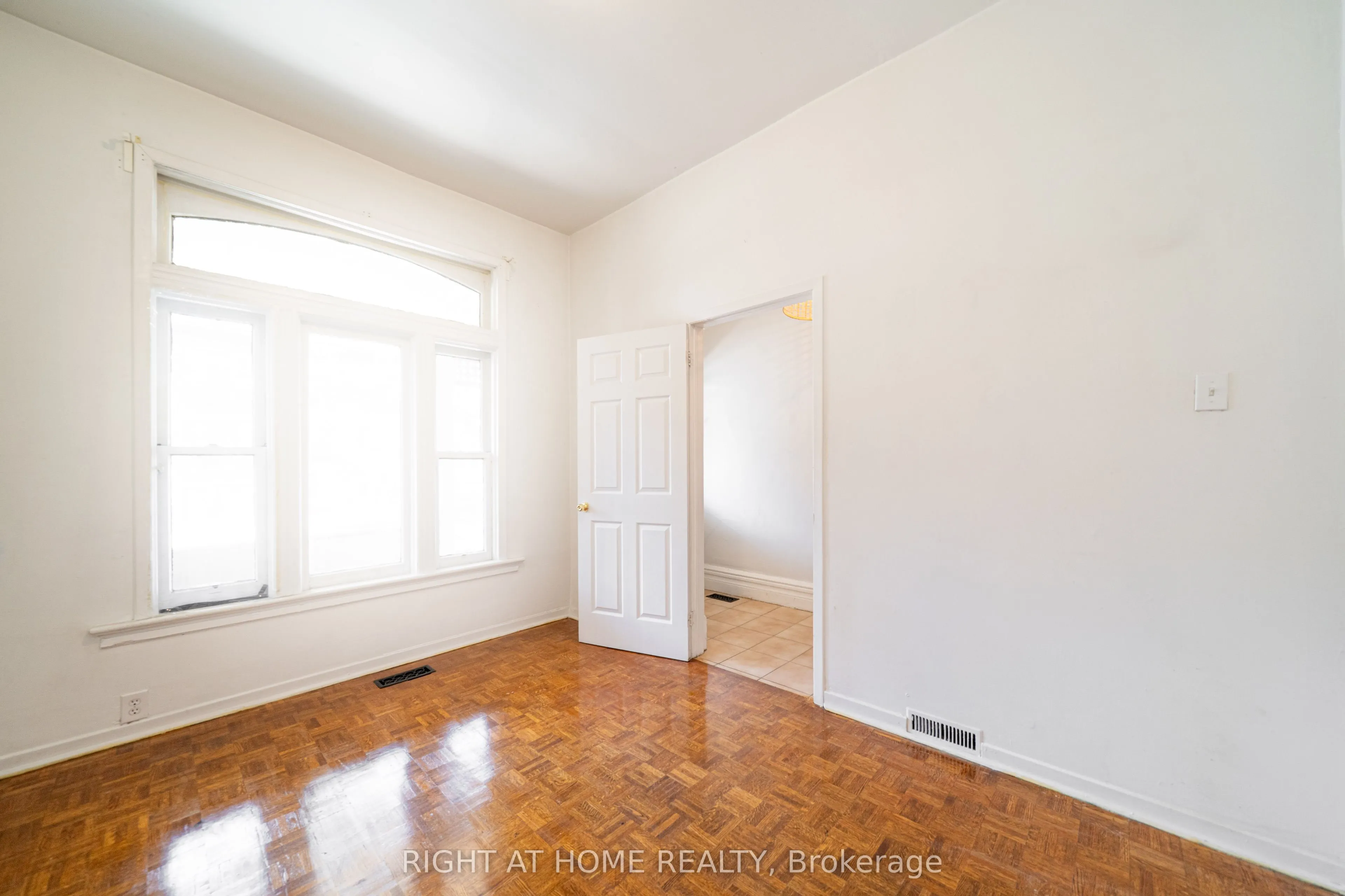 1057 Bathurst Street