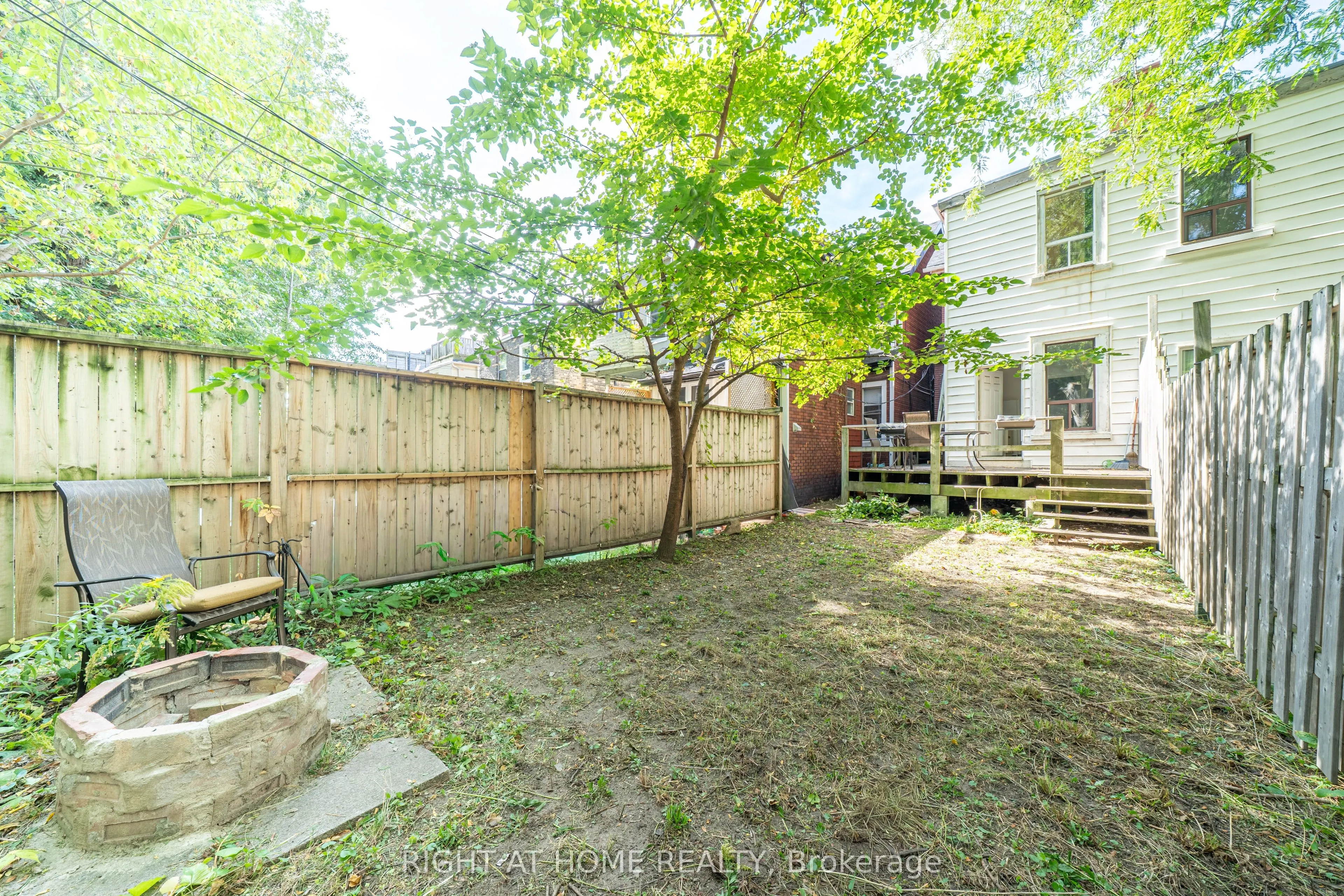 1057 Bathurst Street