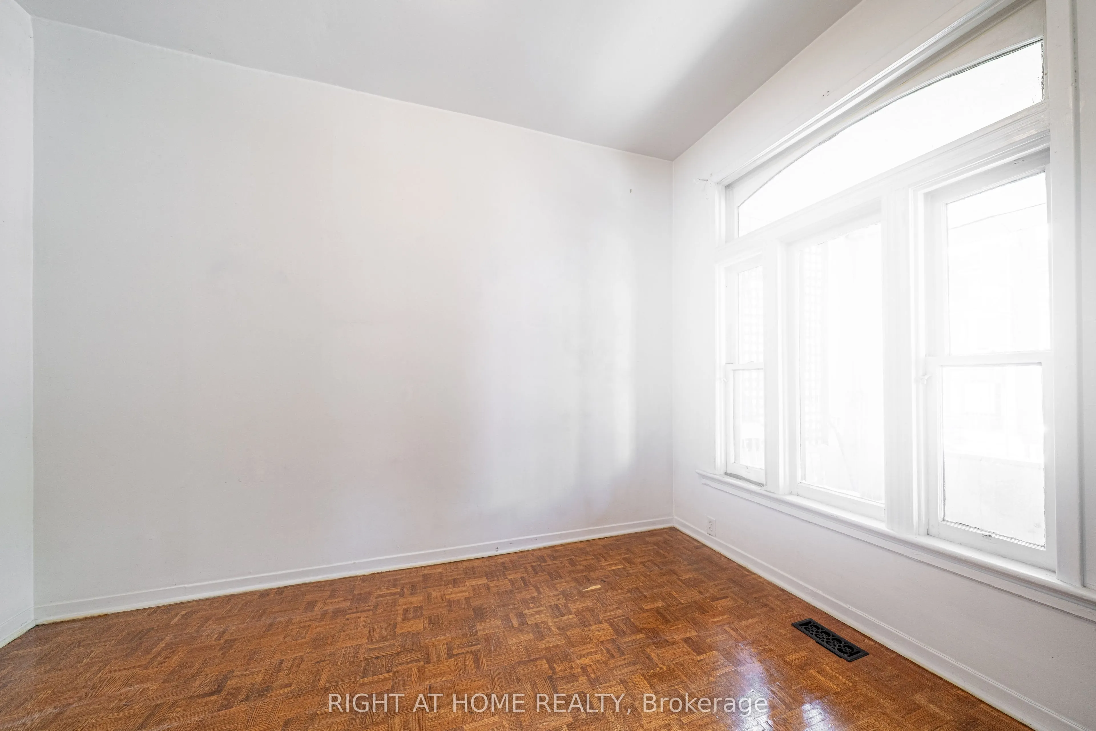 1057 Bathurst Street