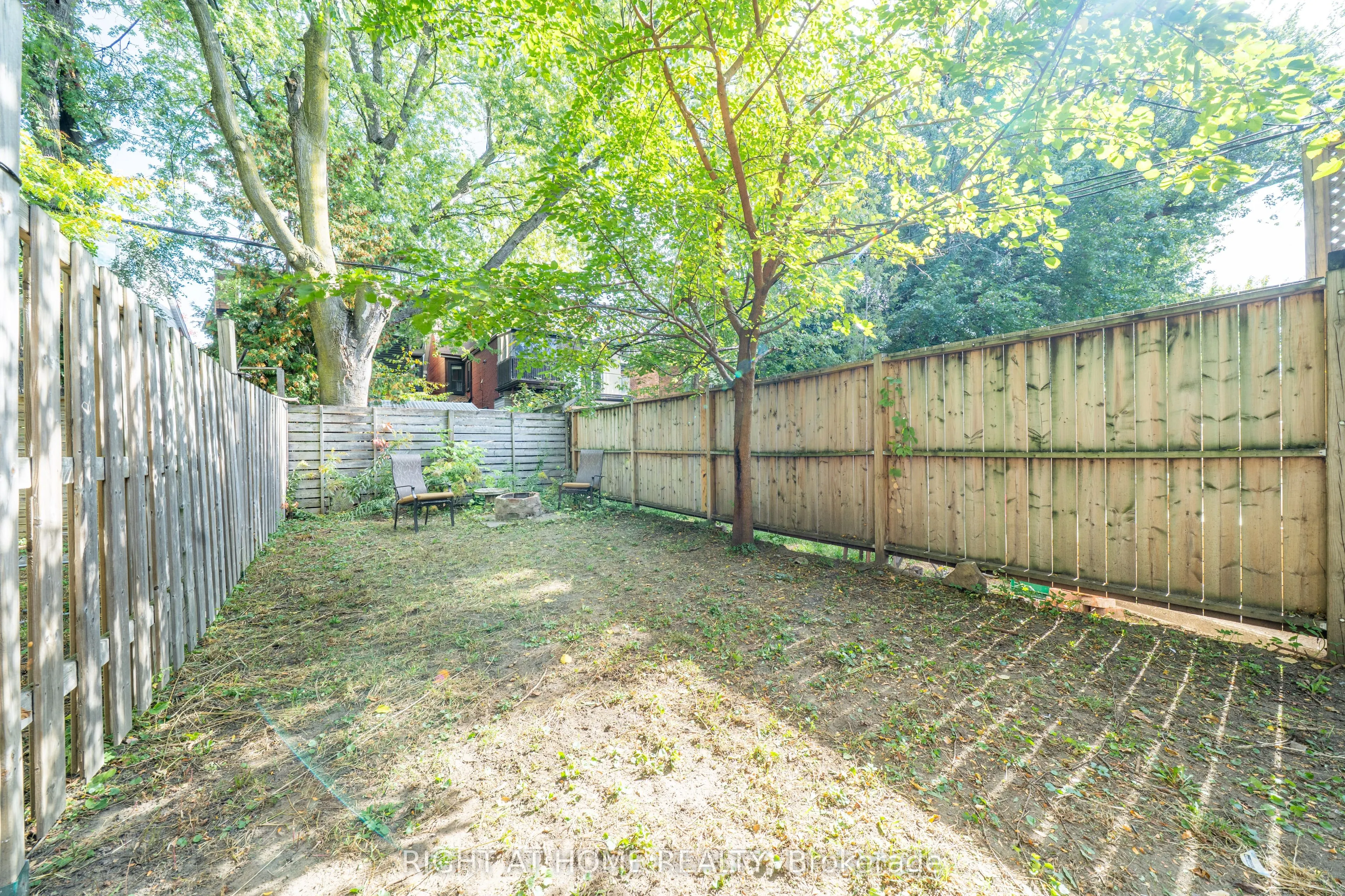 1057 Bathurst Street