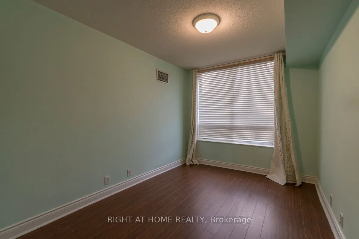 80 Harrison Garden Boulevard, #316