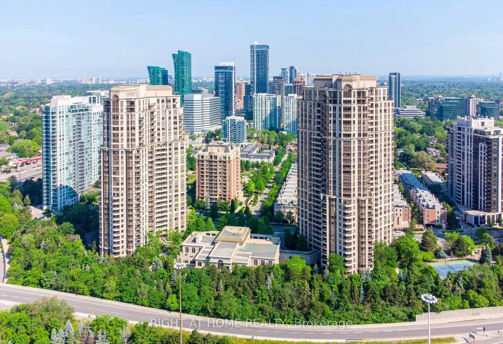 80 Harrison Garden Boulevard, #316