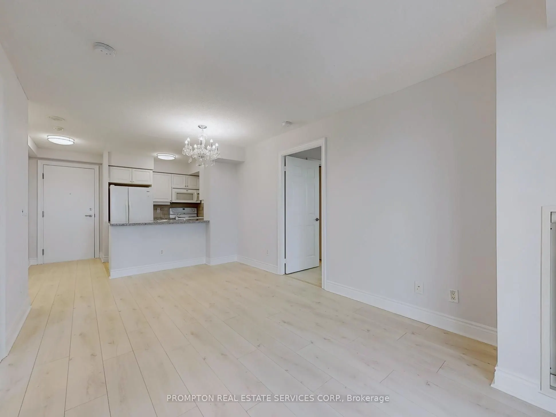 15 Greenview Avenue, #2811
