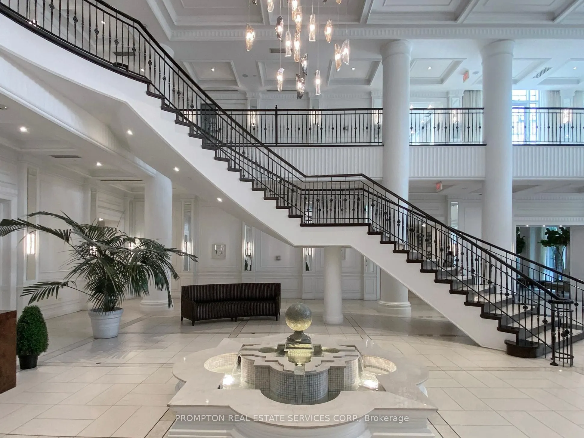 15 Greenview Avenue, #2811