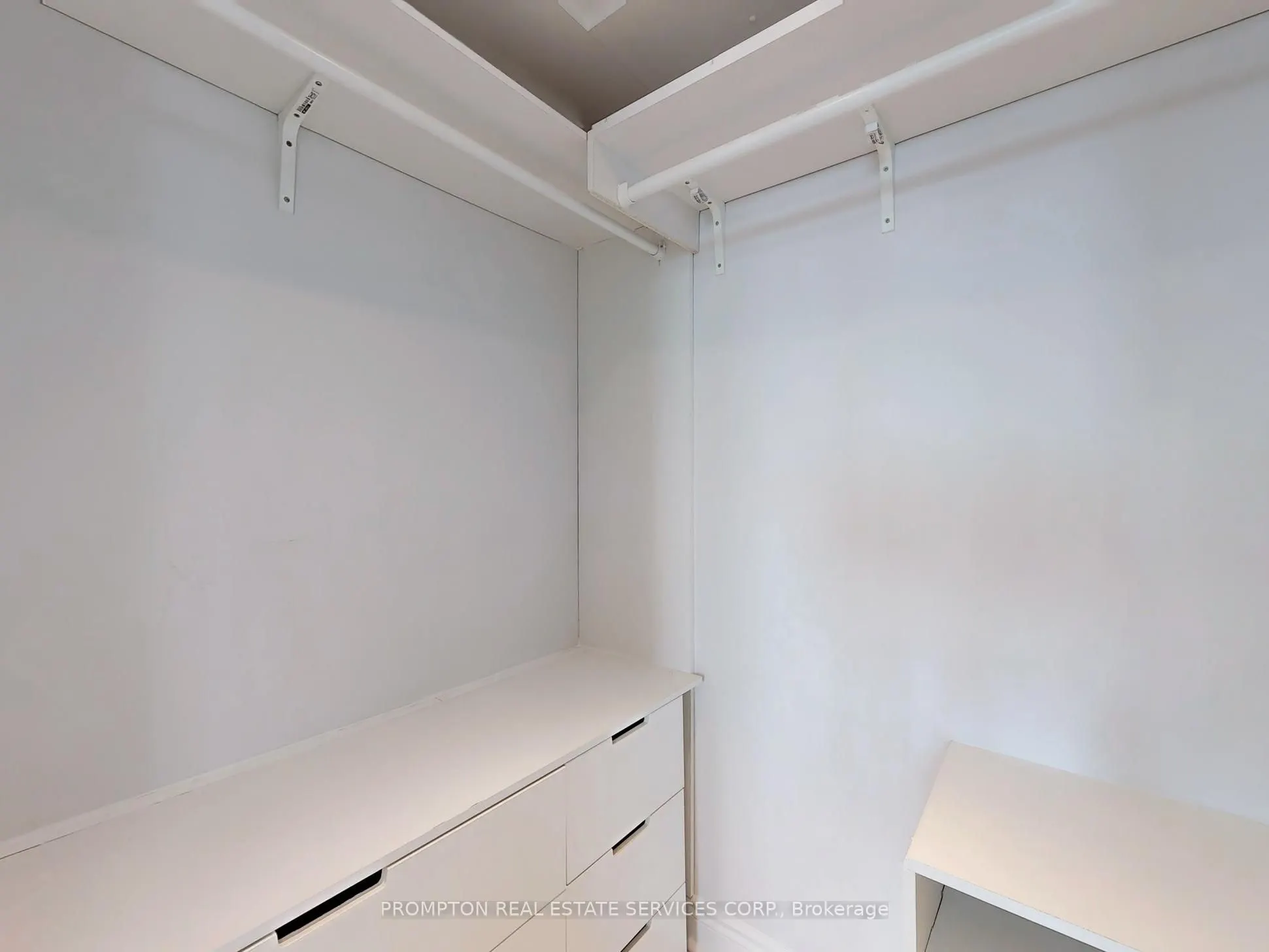 15 Greenview Avenue, #2811