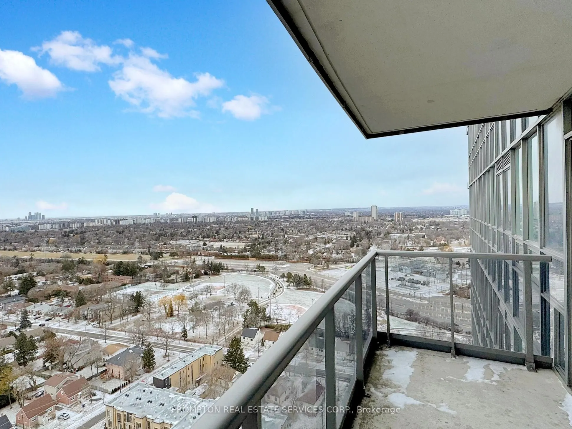 15 Greenview Avenue, #2811