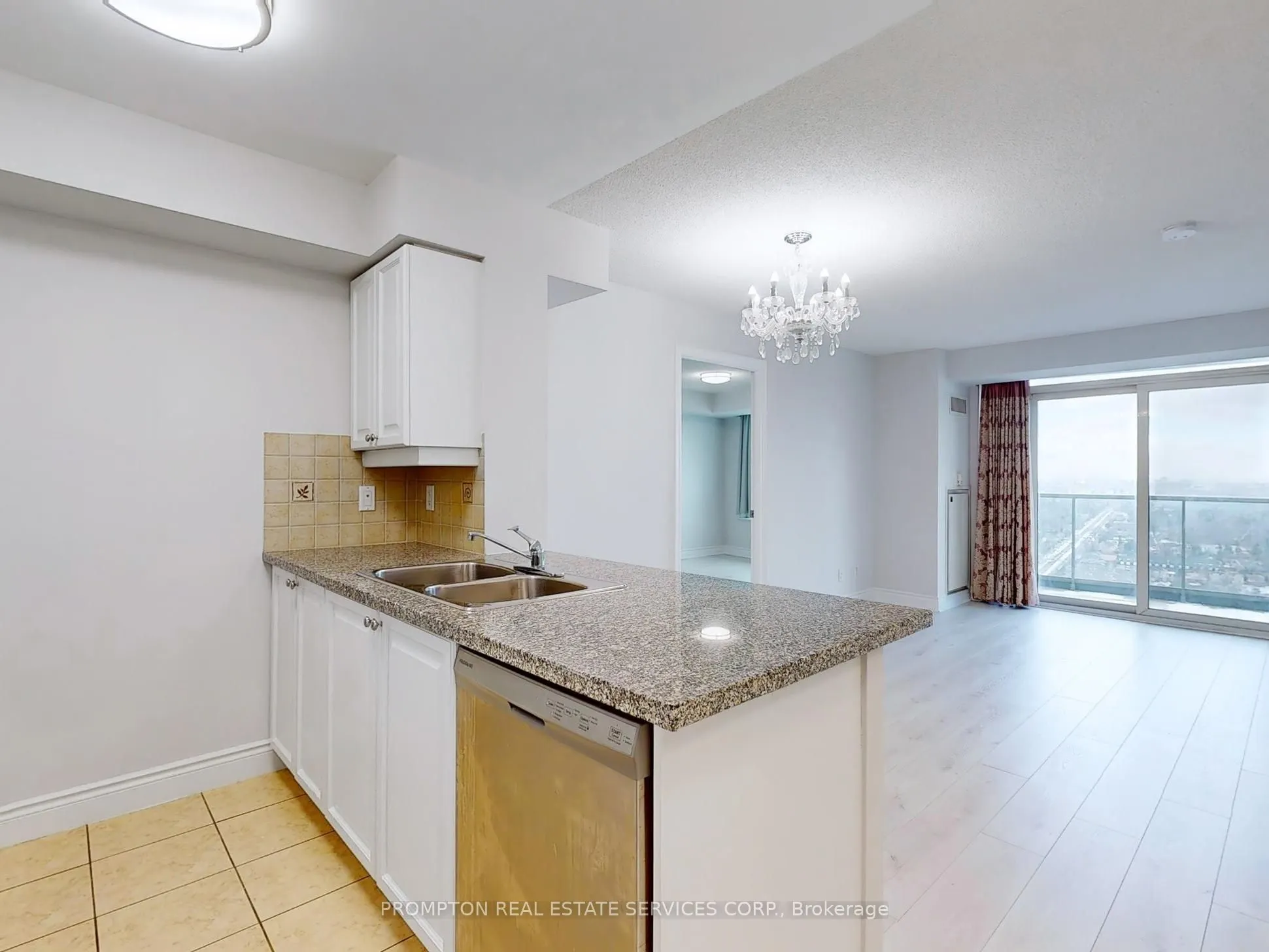 15 Greenview Avenue, #2811