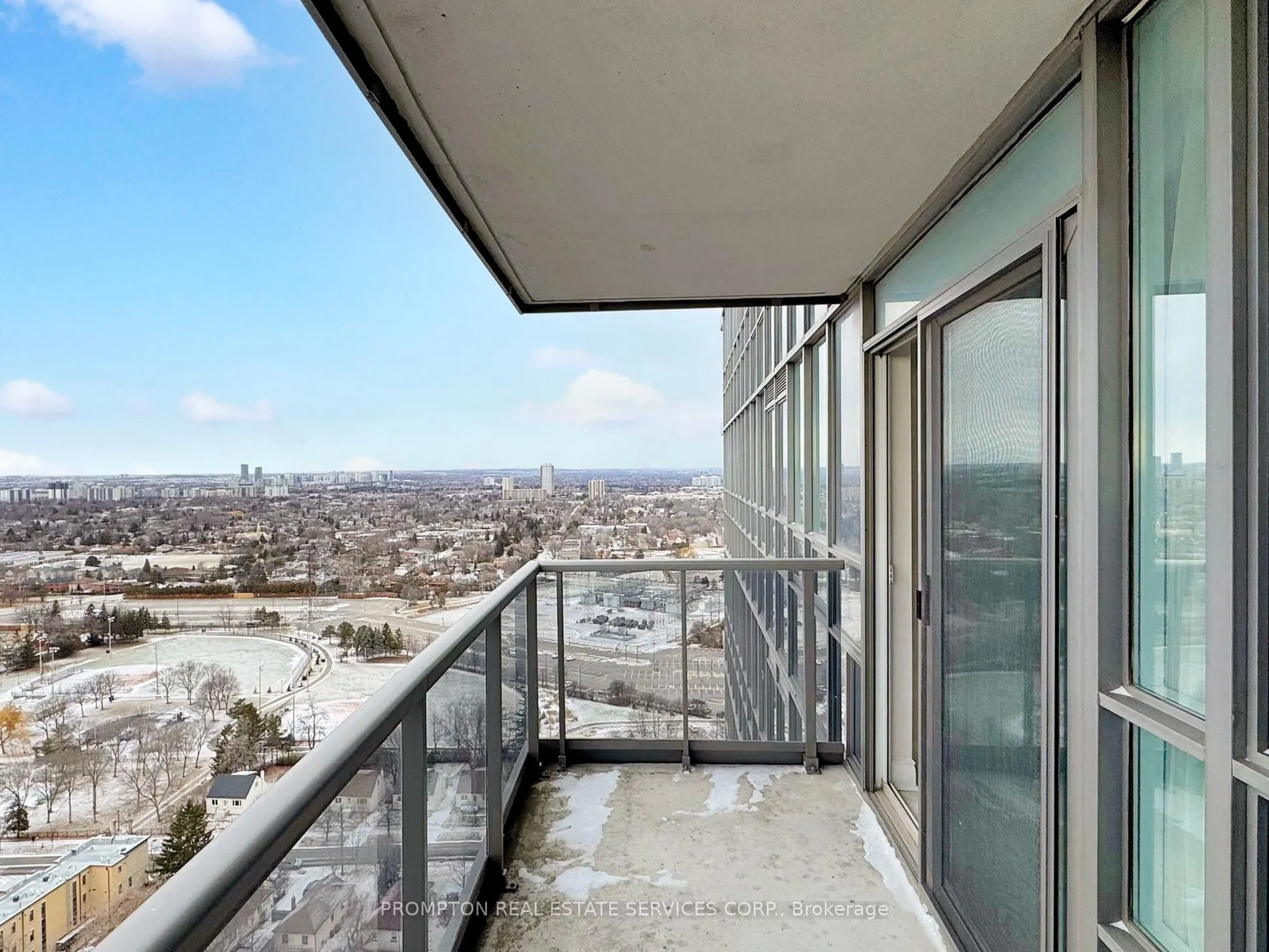 15 Greenview Avenue, #2811