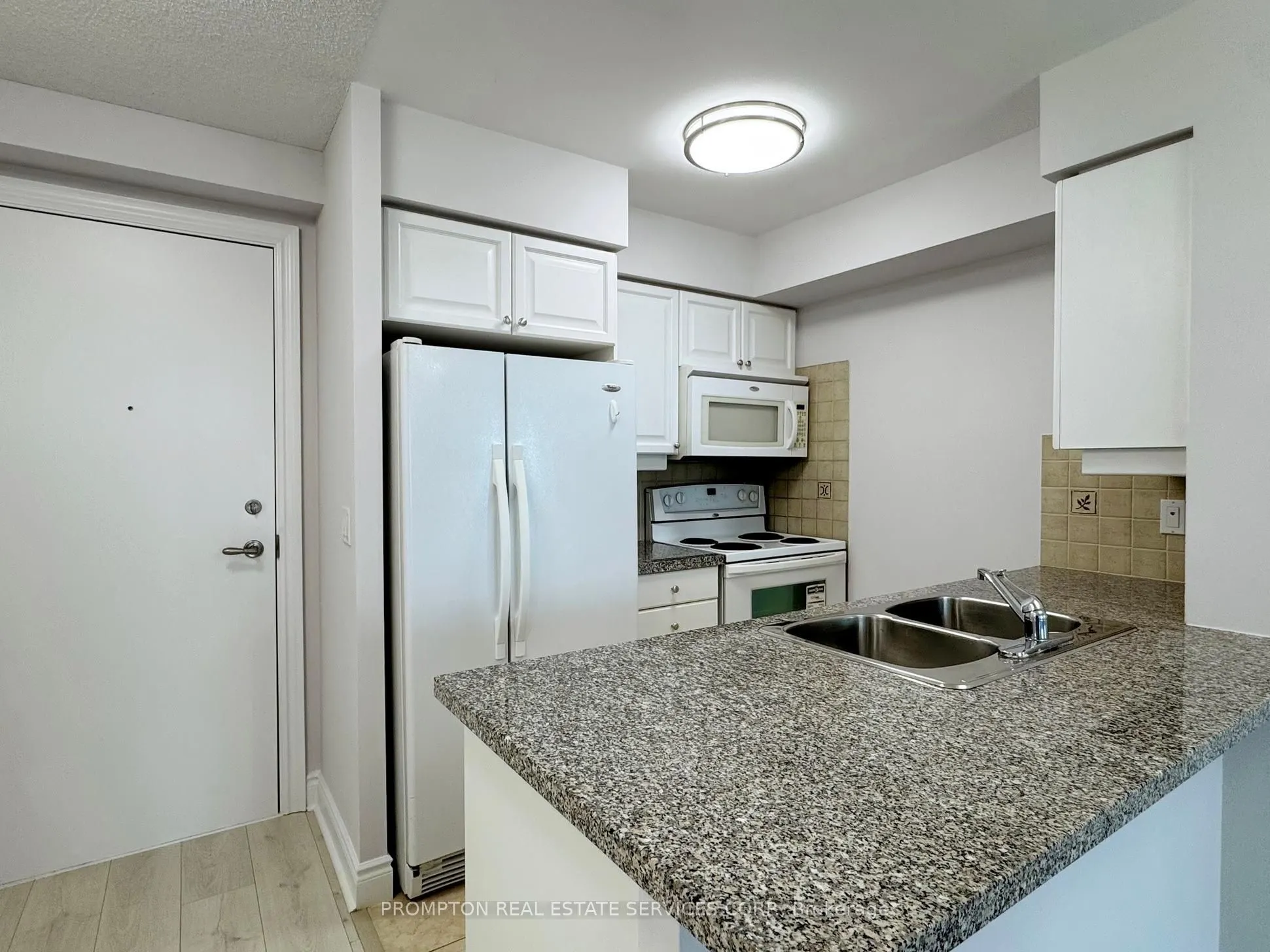15 Greenview Avenue, #2811