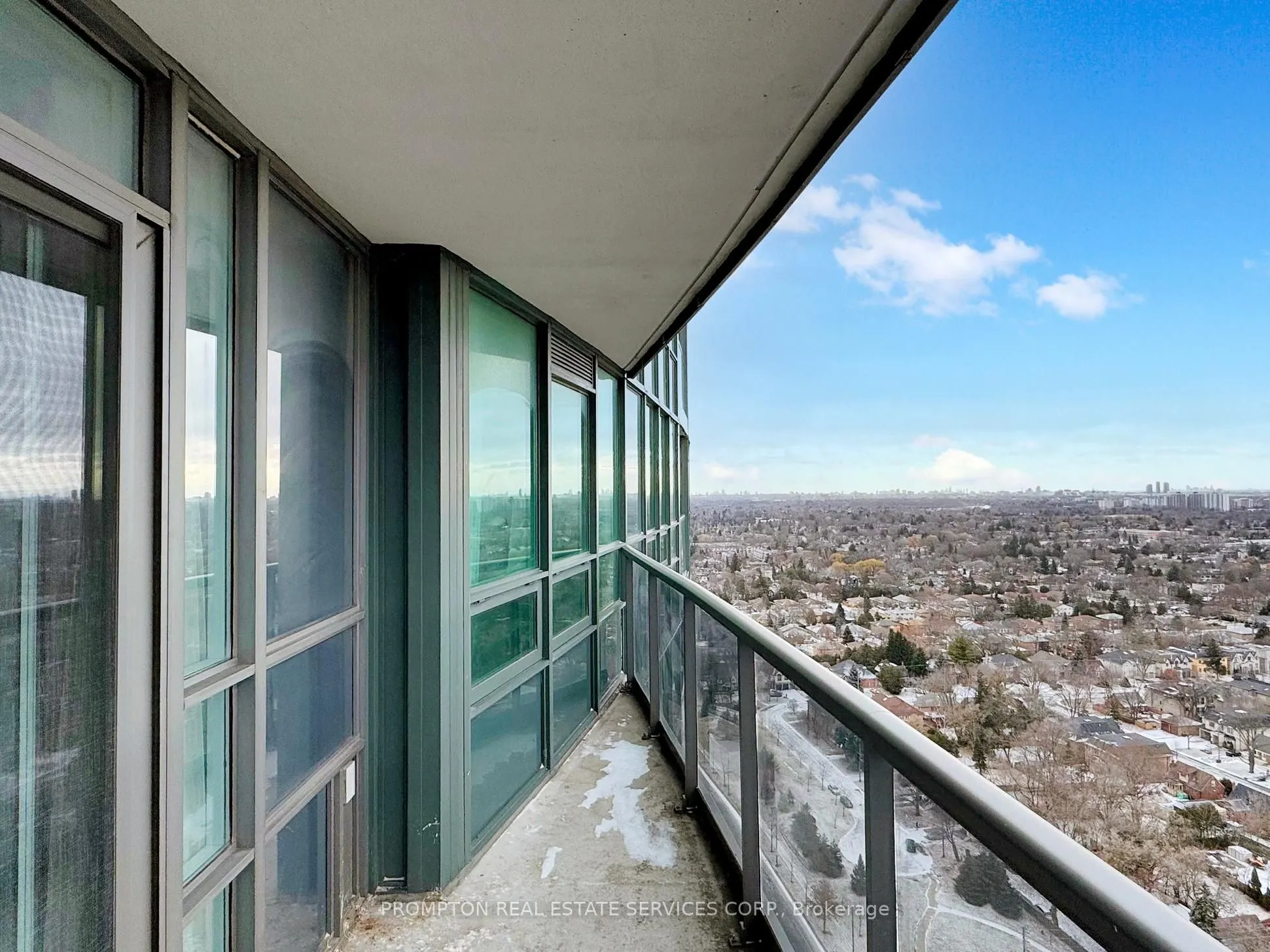 15 Greenview Avenue, #2811