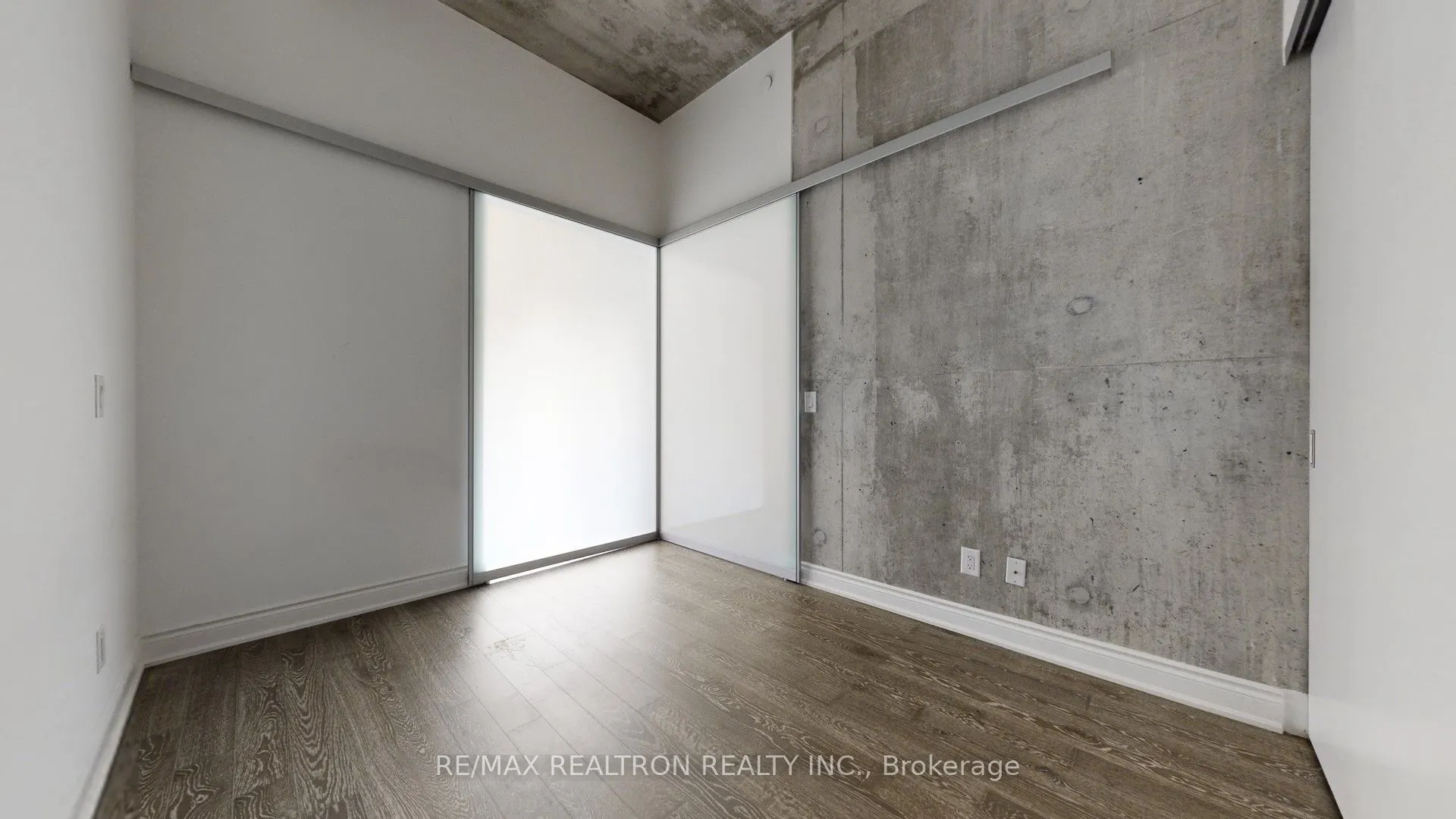 608 Richmond Street W, #201