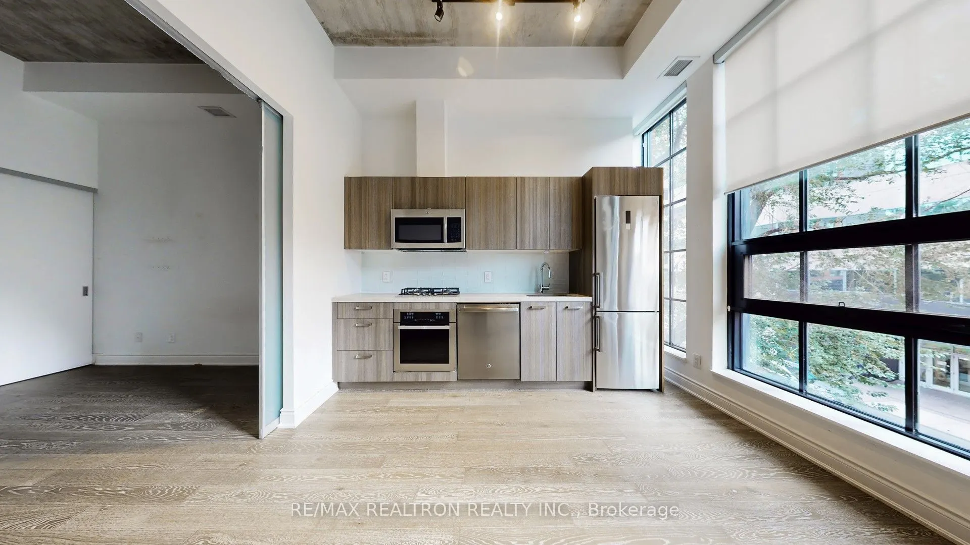 608 Richmond Street W, #201