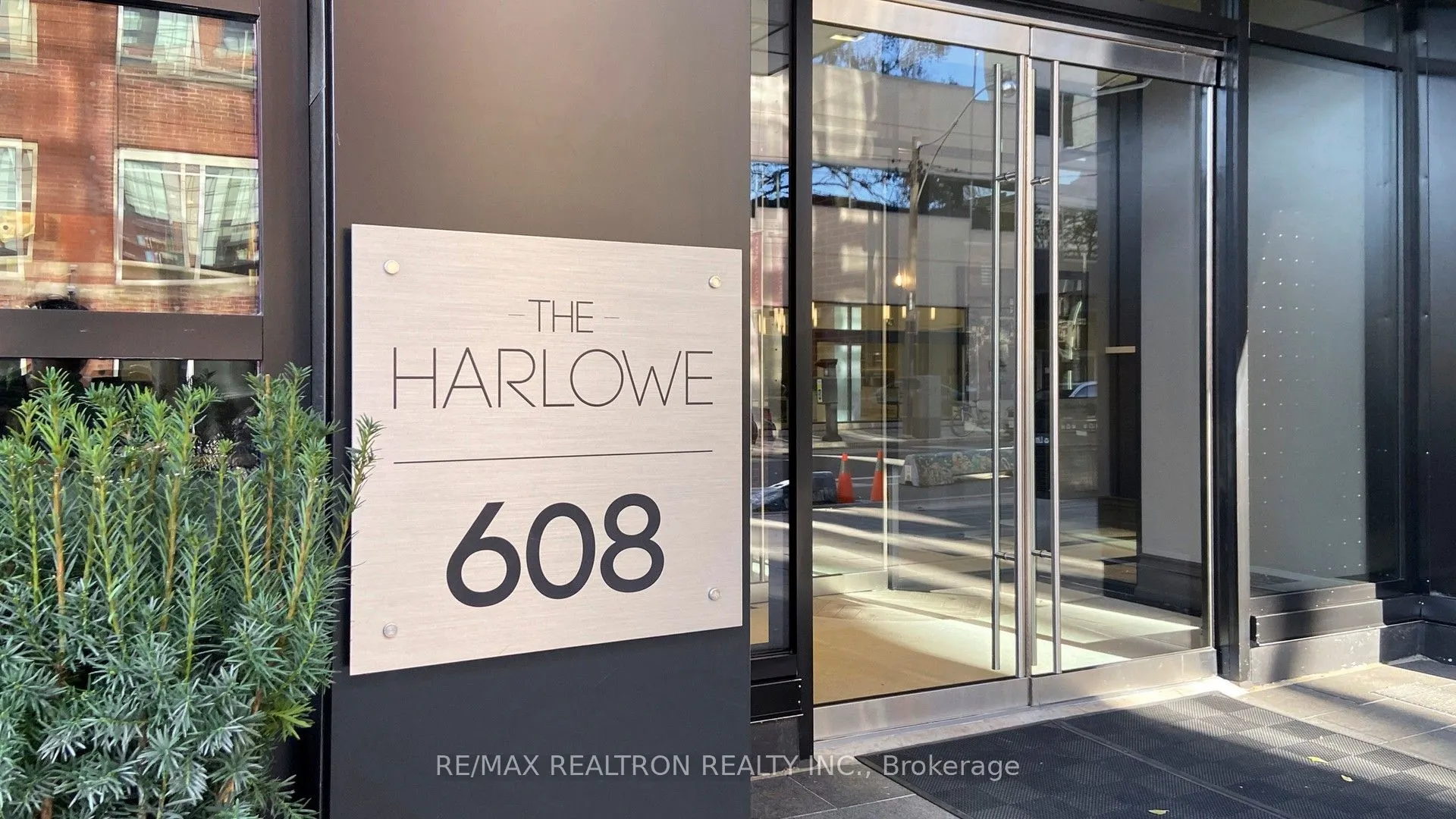 608 Richmond Street W, #201