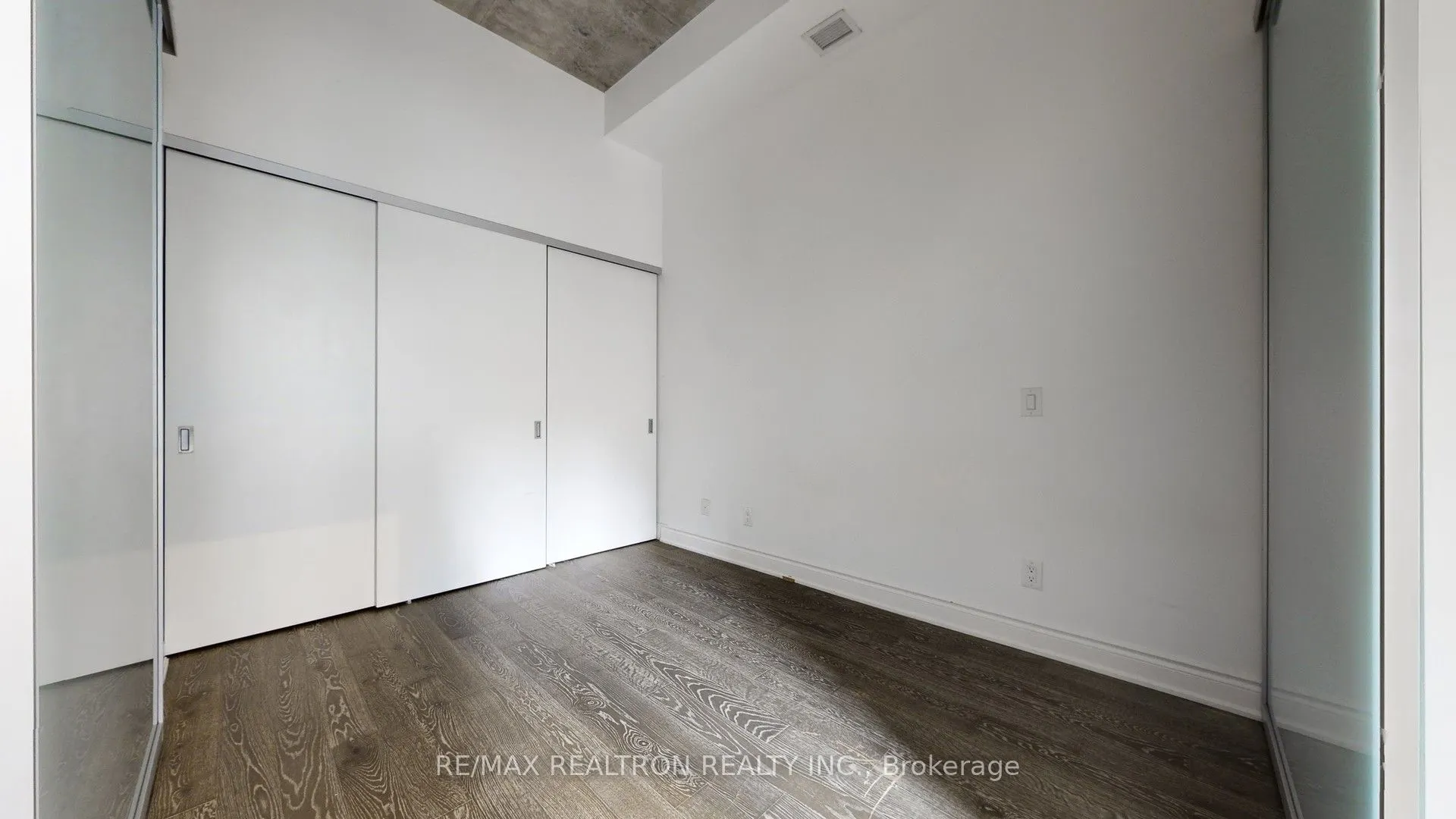 608 Richmond Street W, #201