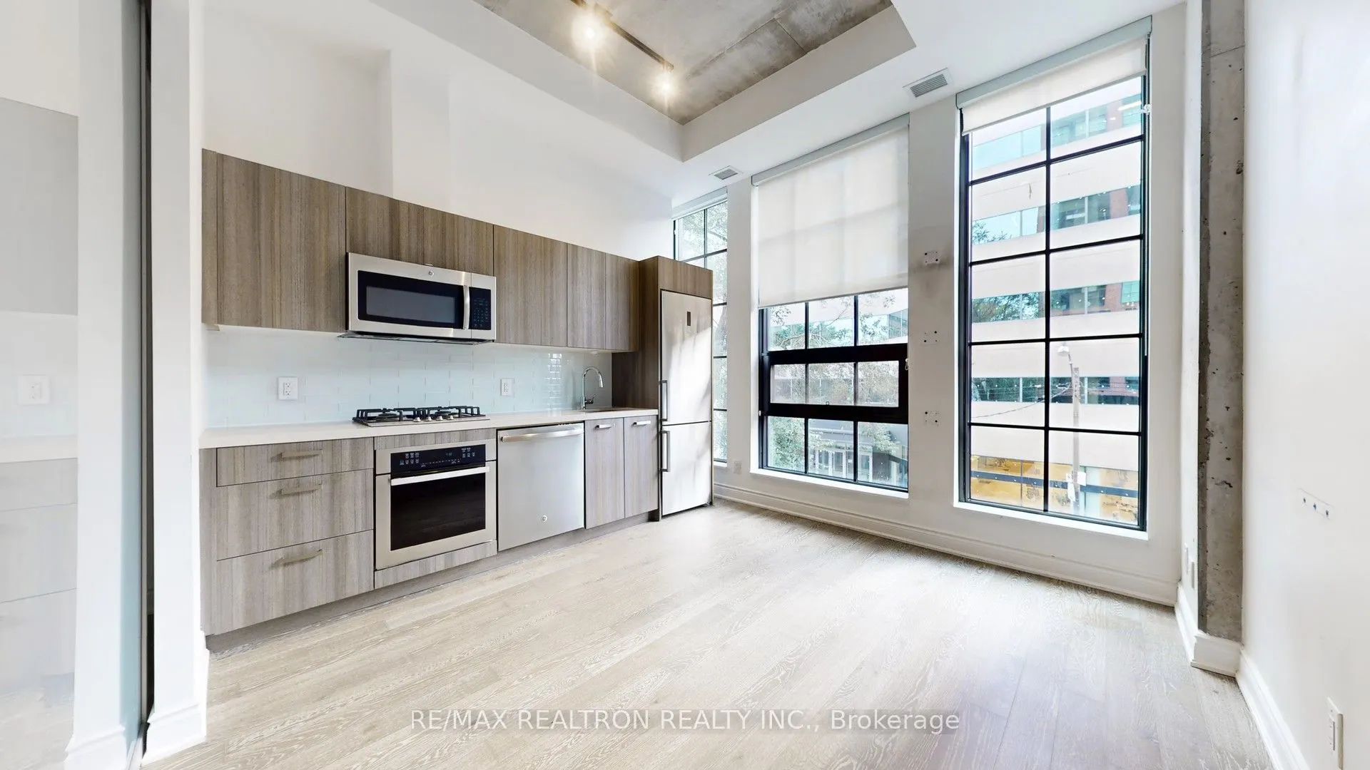 608 Richmond Street W, #201