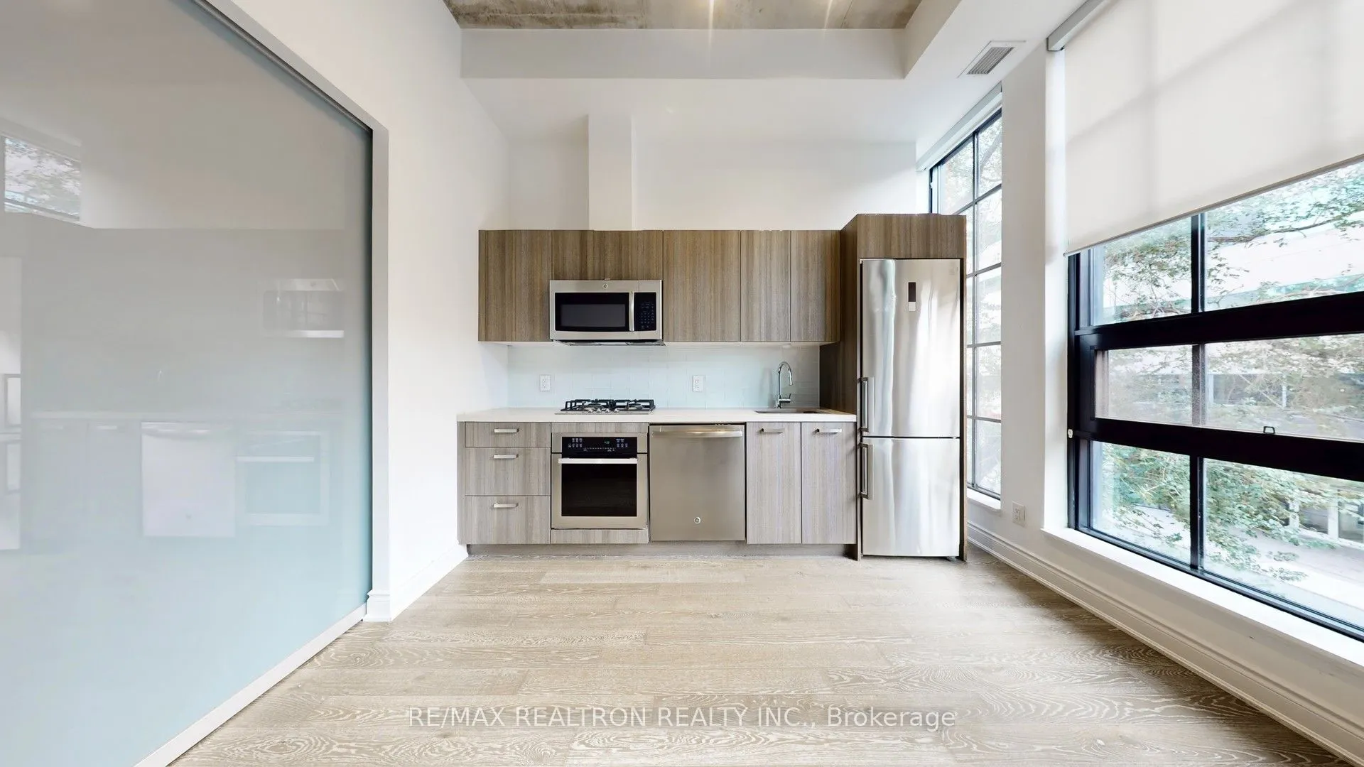 608 Richmond Street W, #201