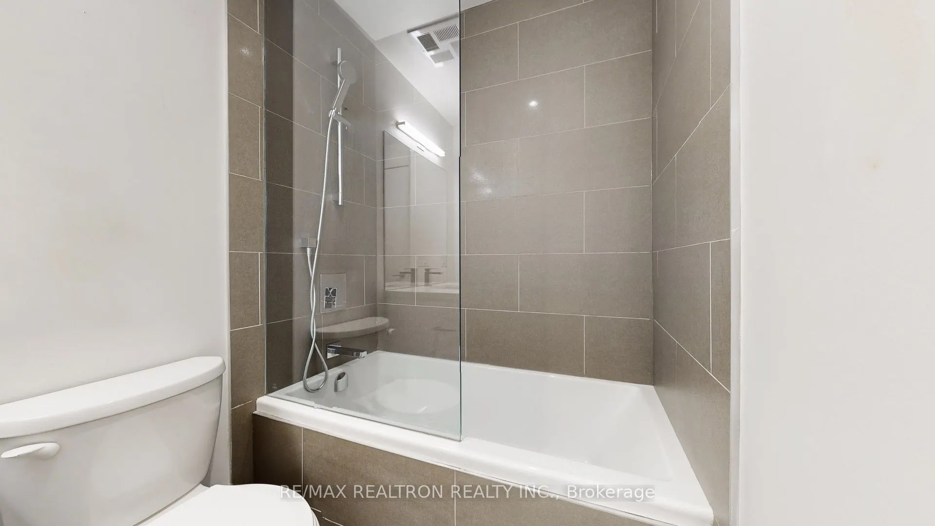 608 Richmond Street W, #201