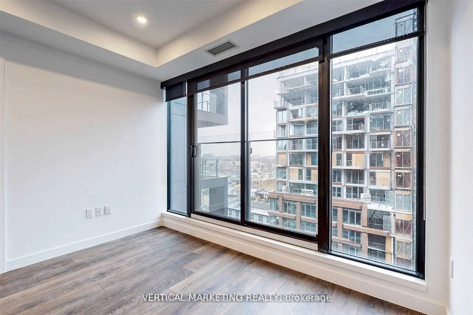505 Richmond Street W, #815
