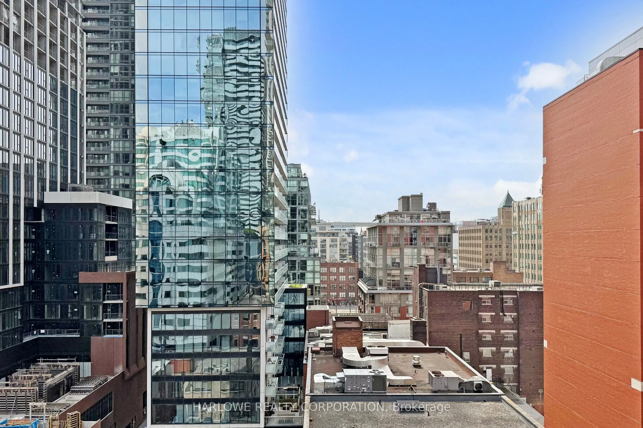 87 Peter Street, #1005