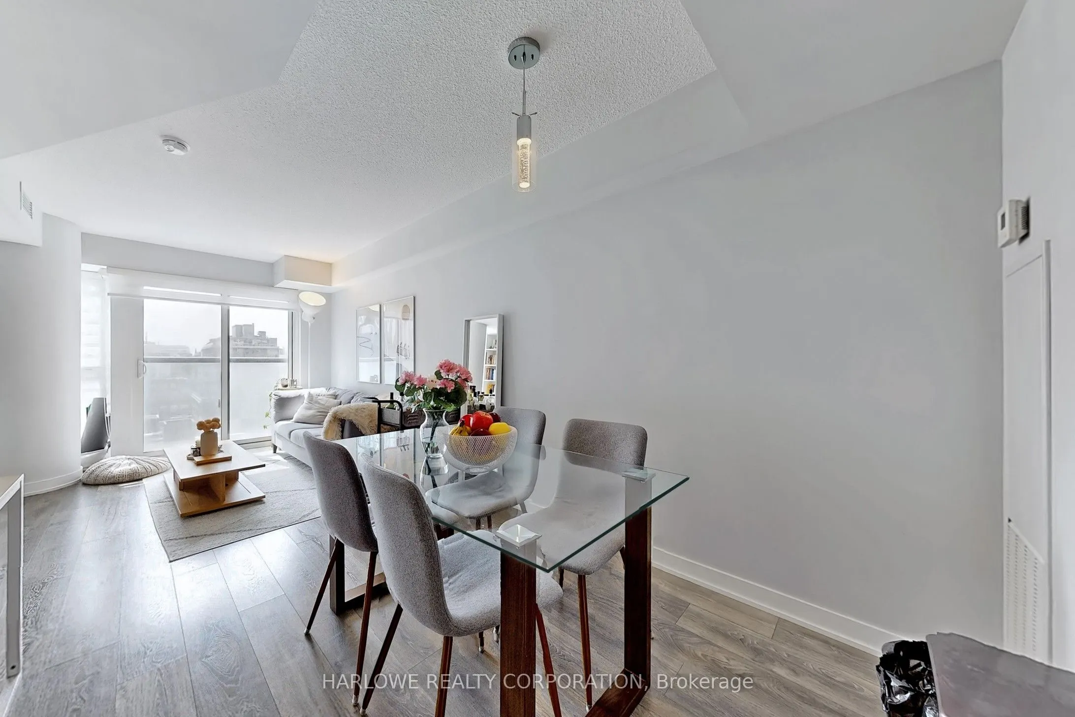 87 Peter Street, #1005