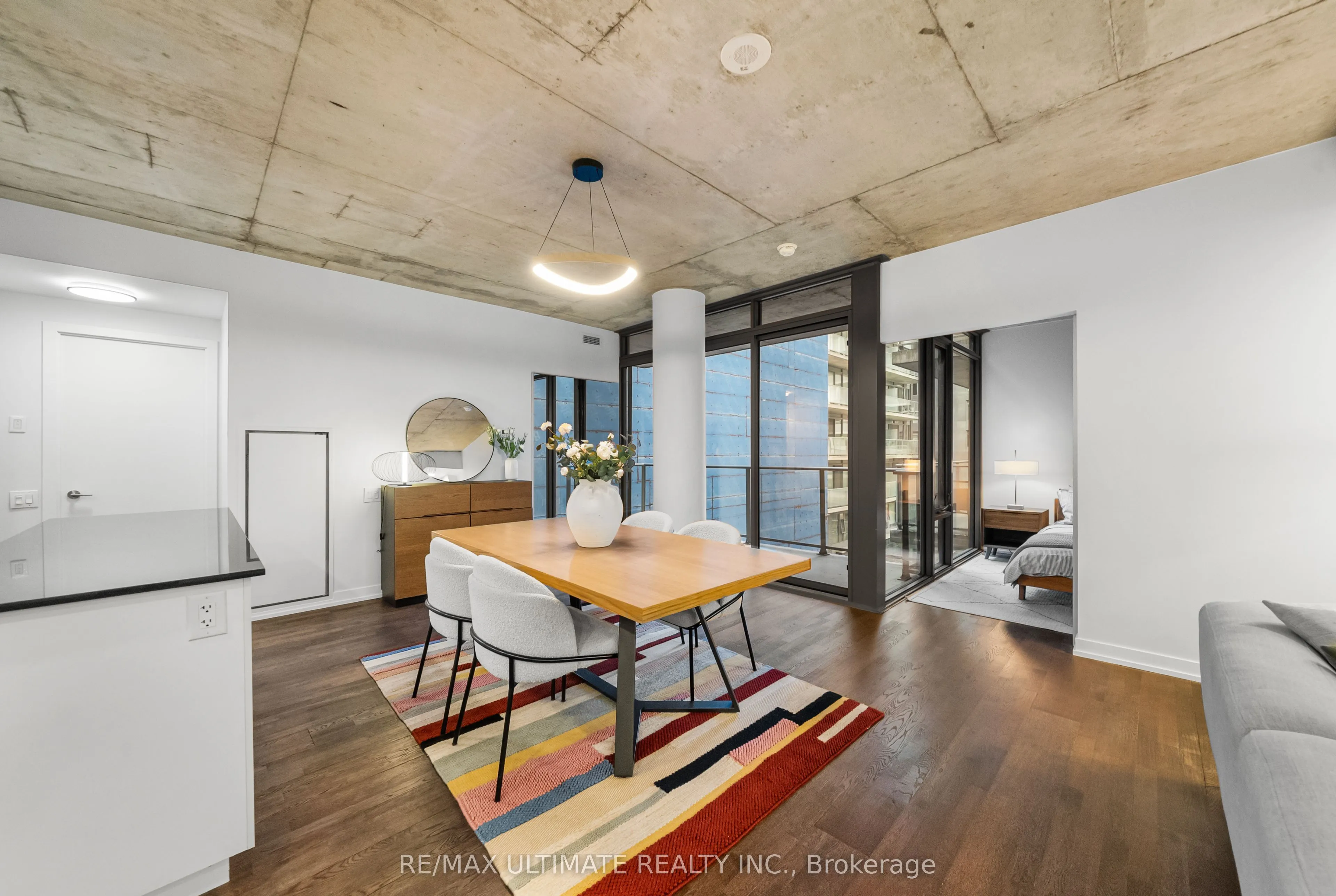 650 King Street W, #315