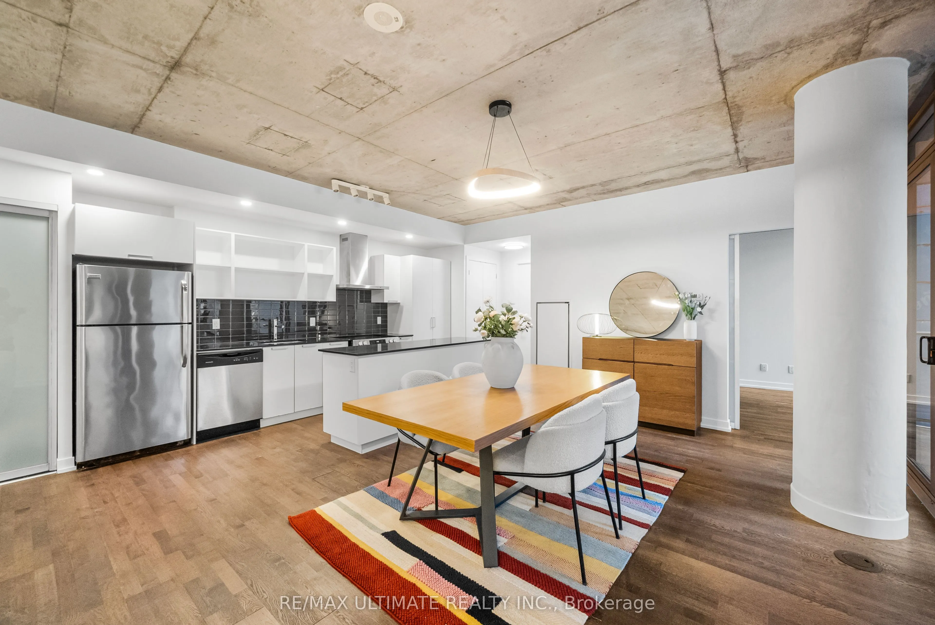 650 King Street W, #315