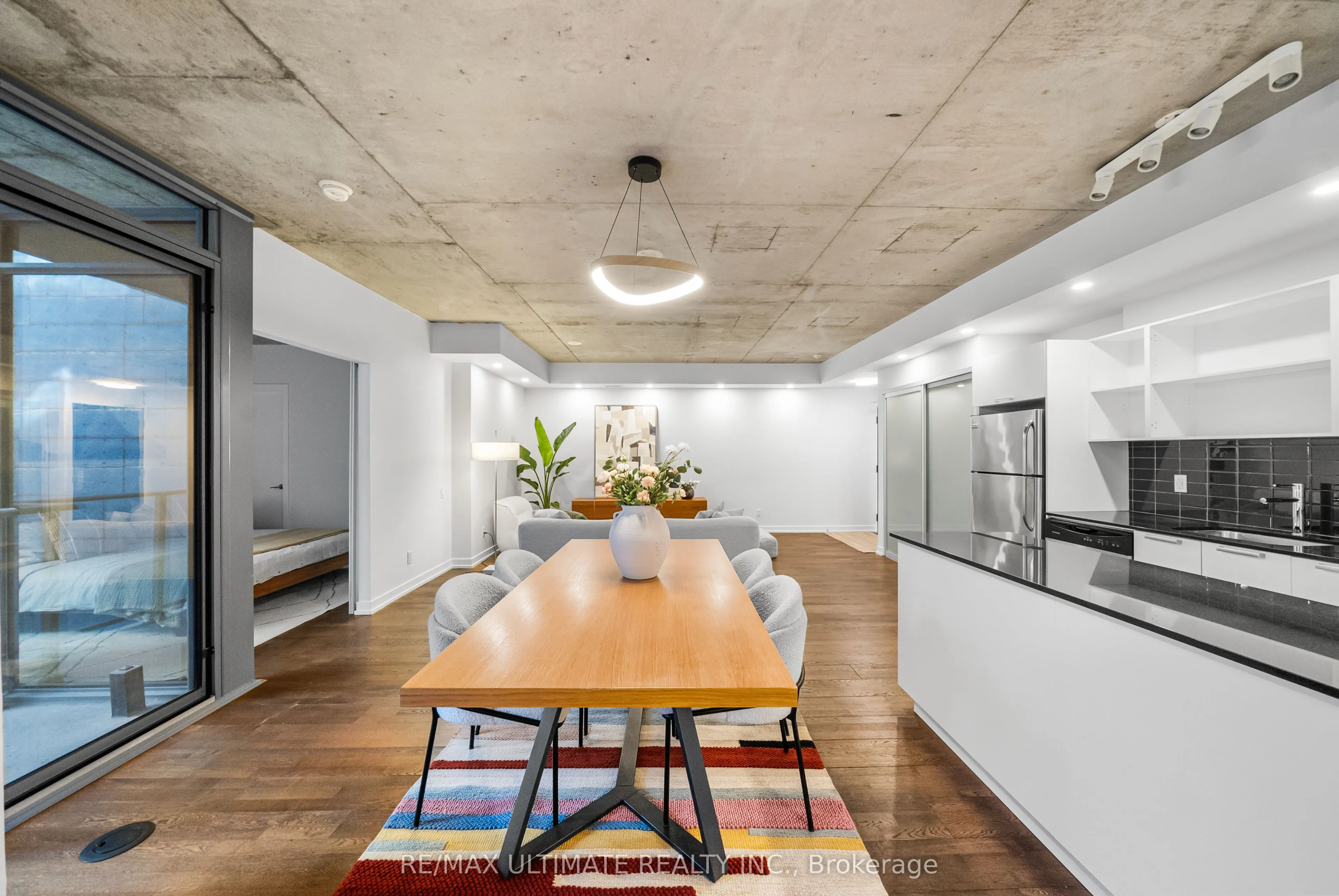 650 King Street W, #315