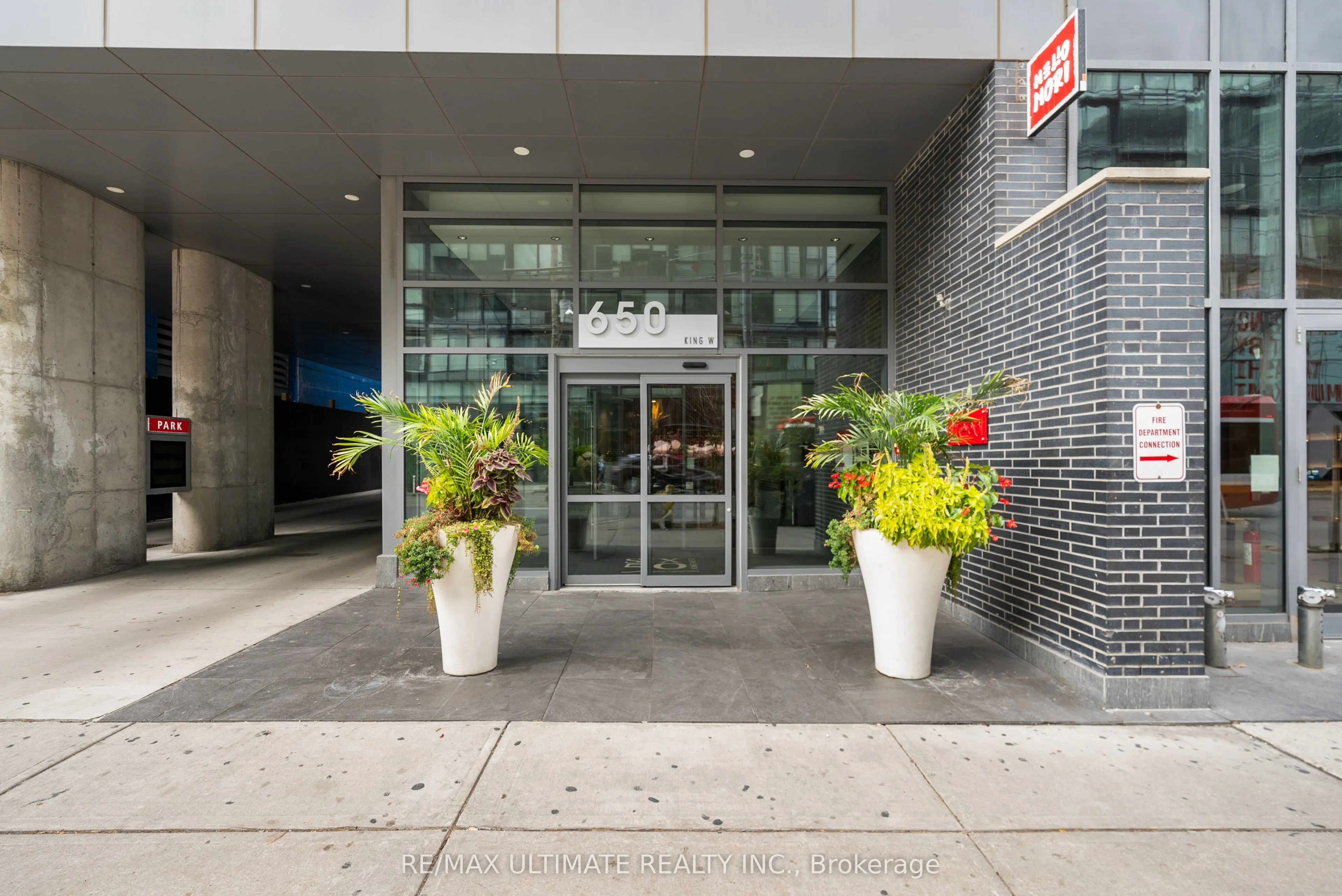 650 King Street W, #315