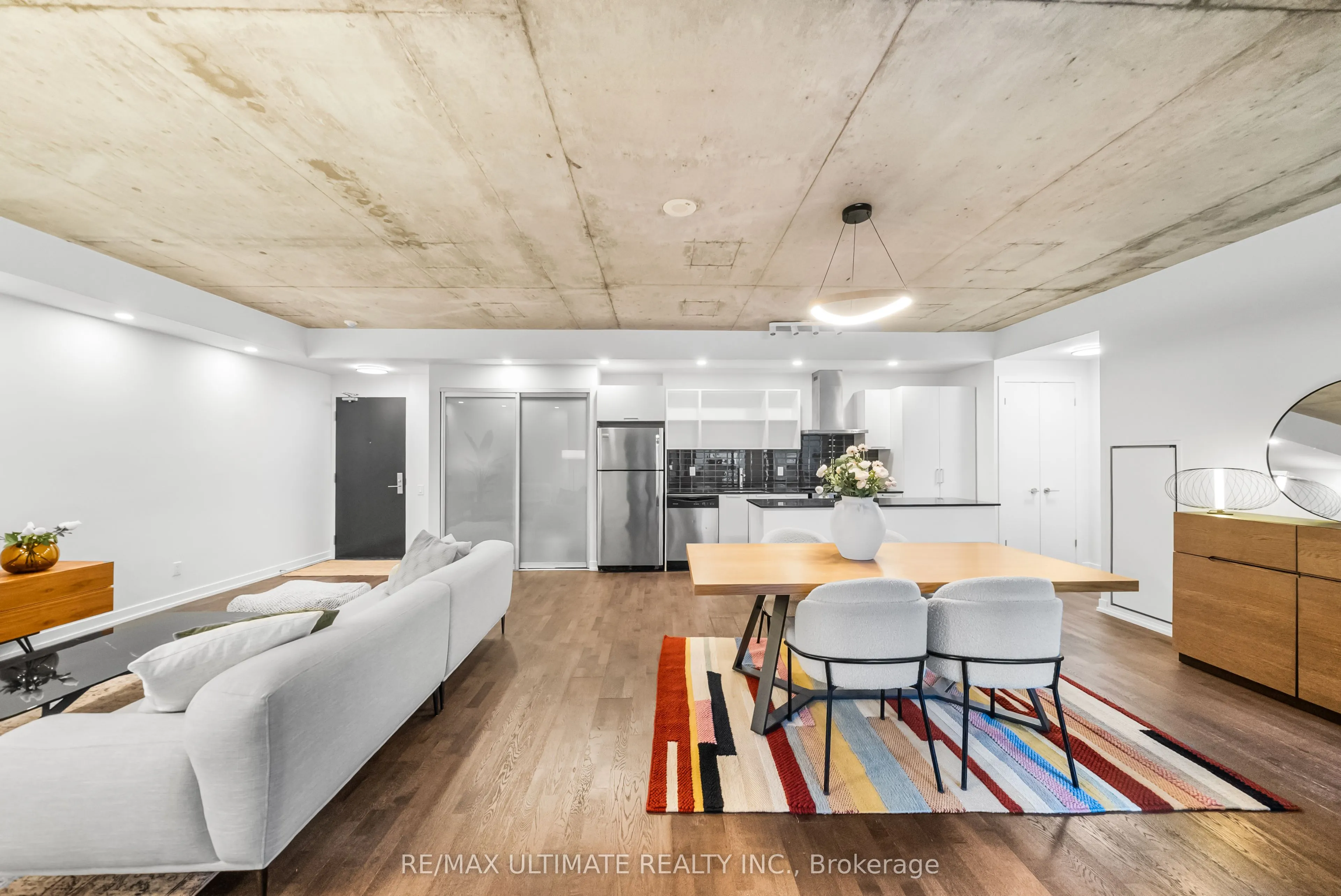 650 King Street W, #315