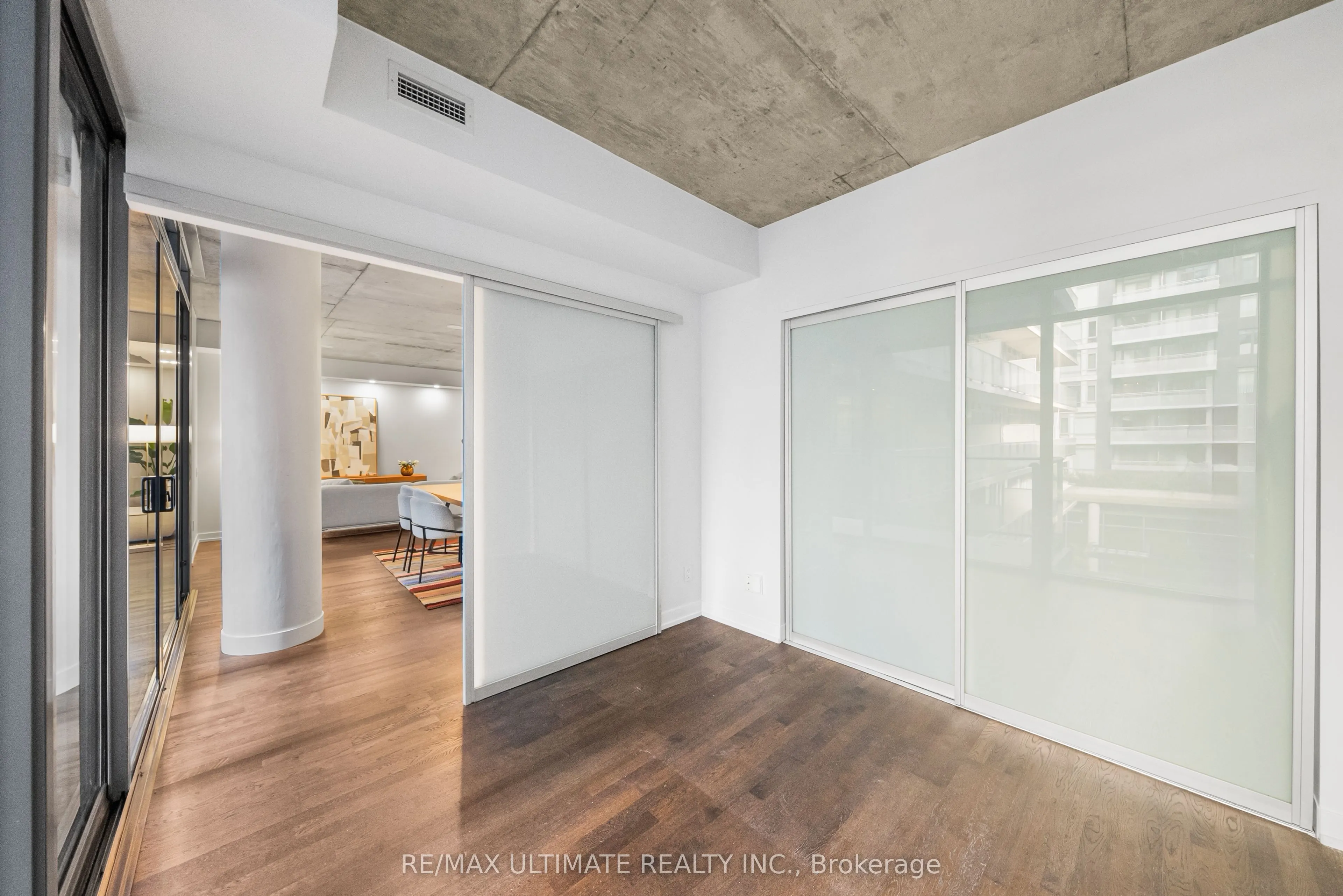650 King Street W, #315