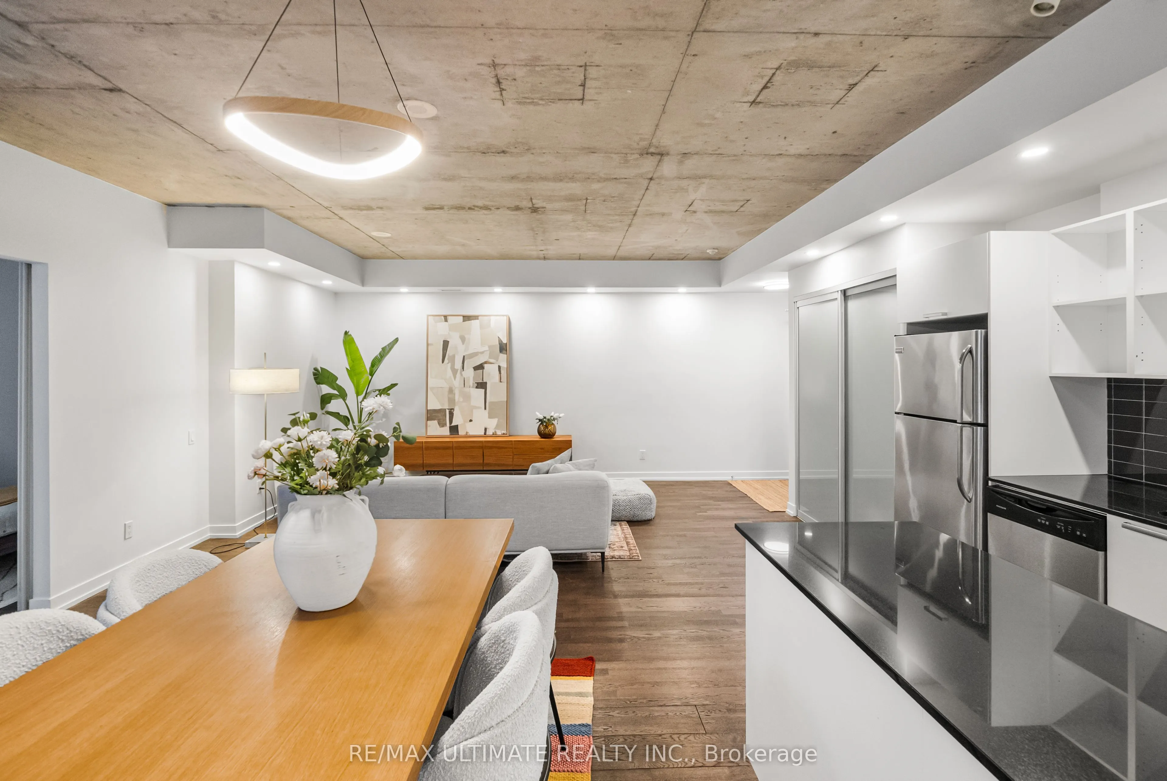650 King Street W, #315