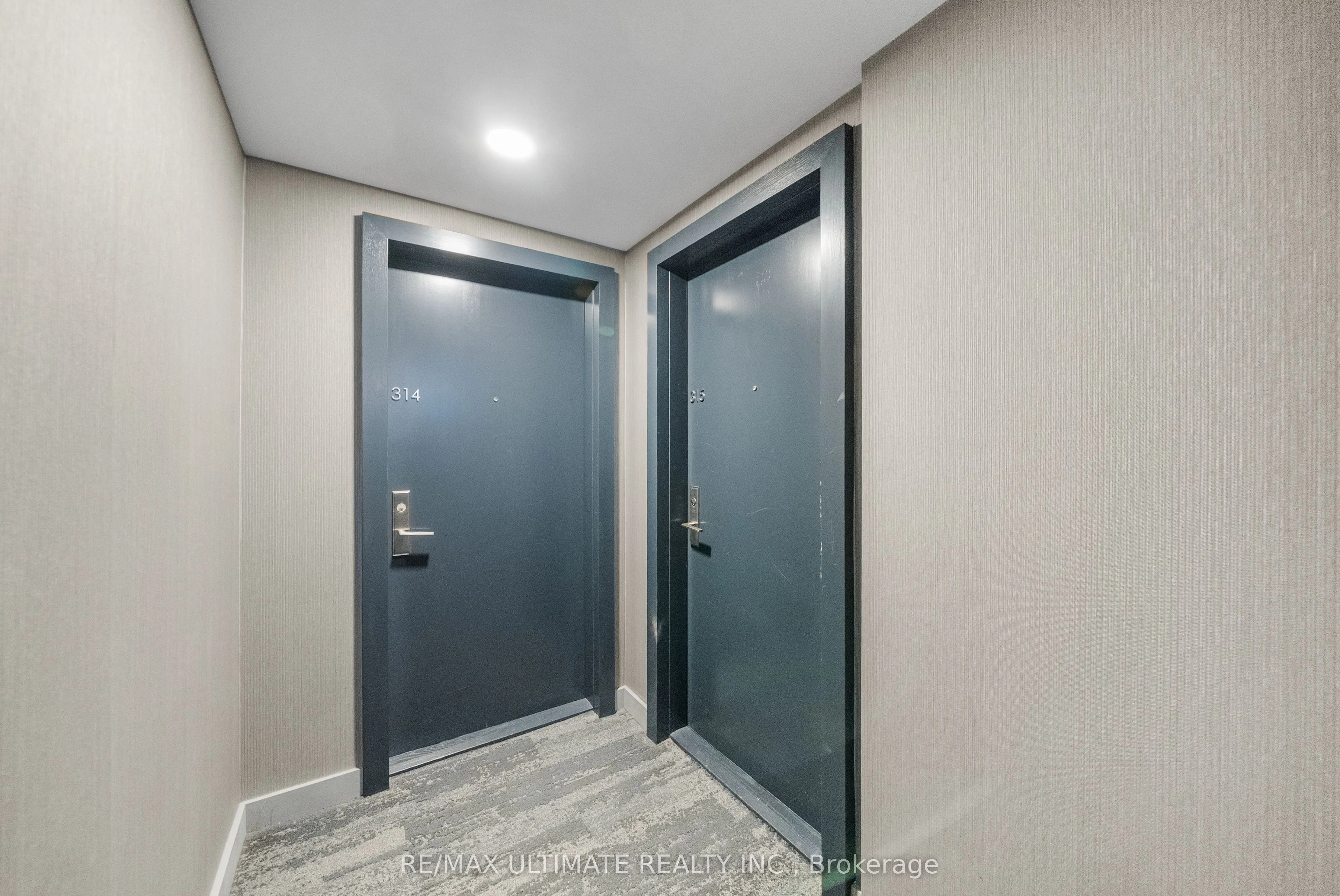 650 King Street W, #315