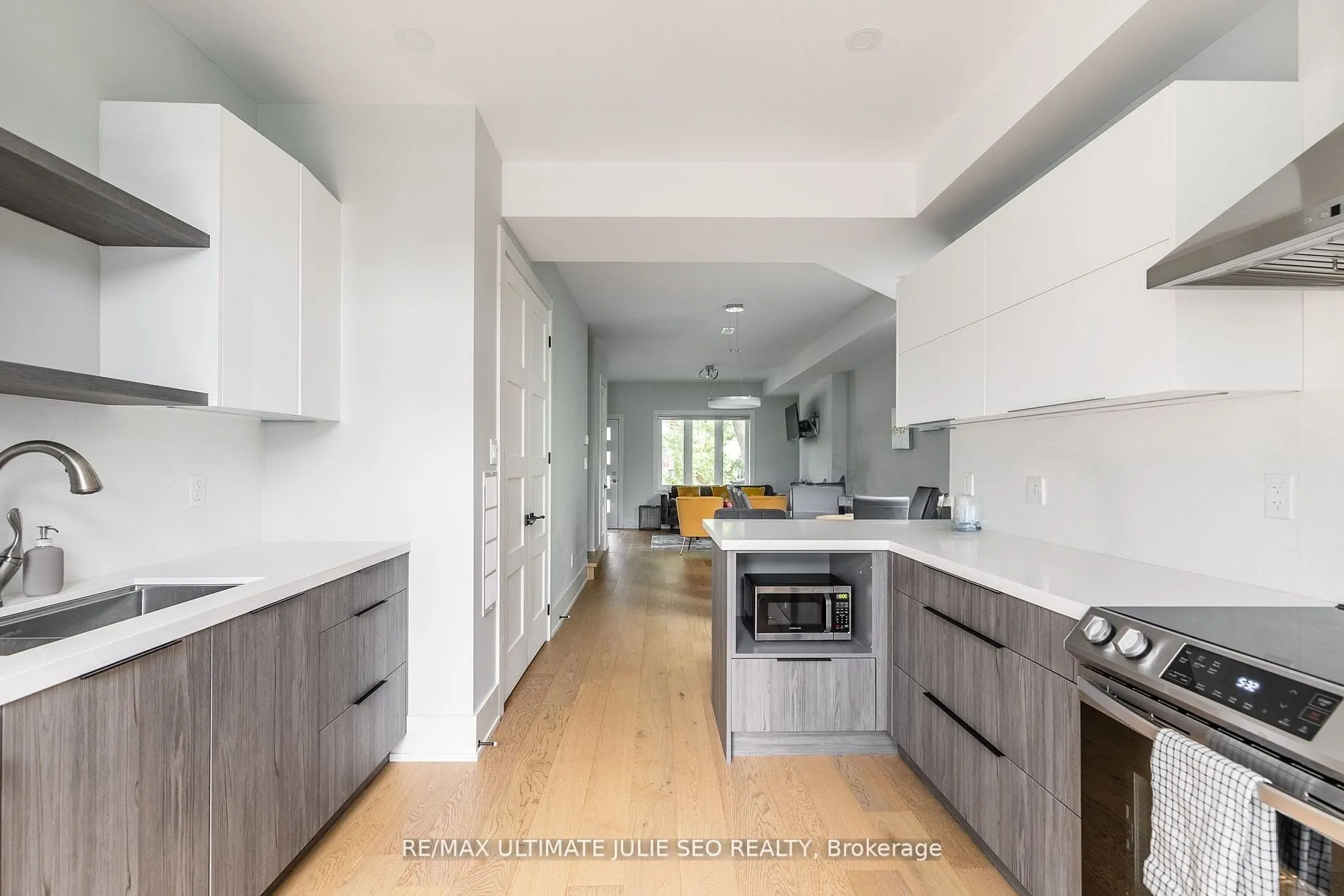223 Manning Avenue
