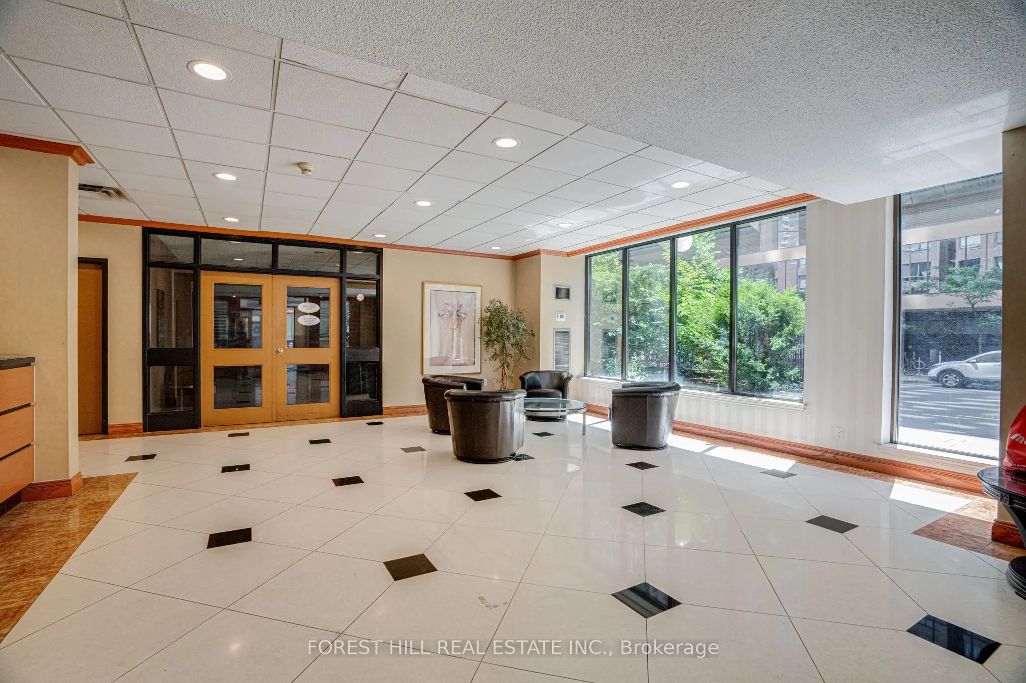 633 Bay Street, #2703