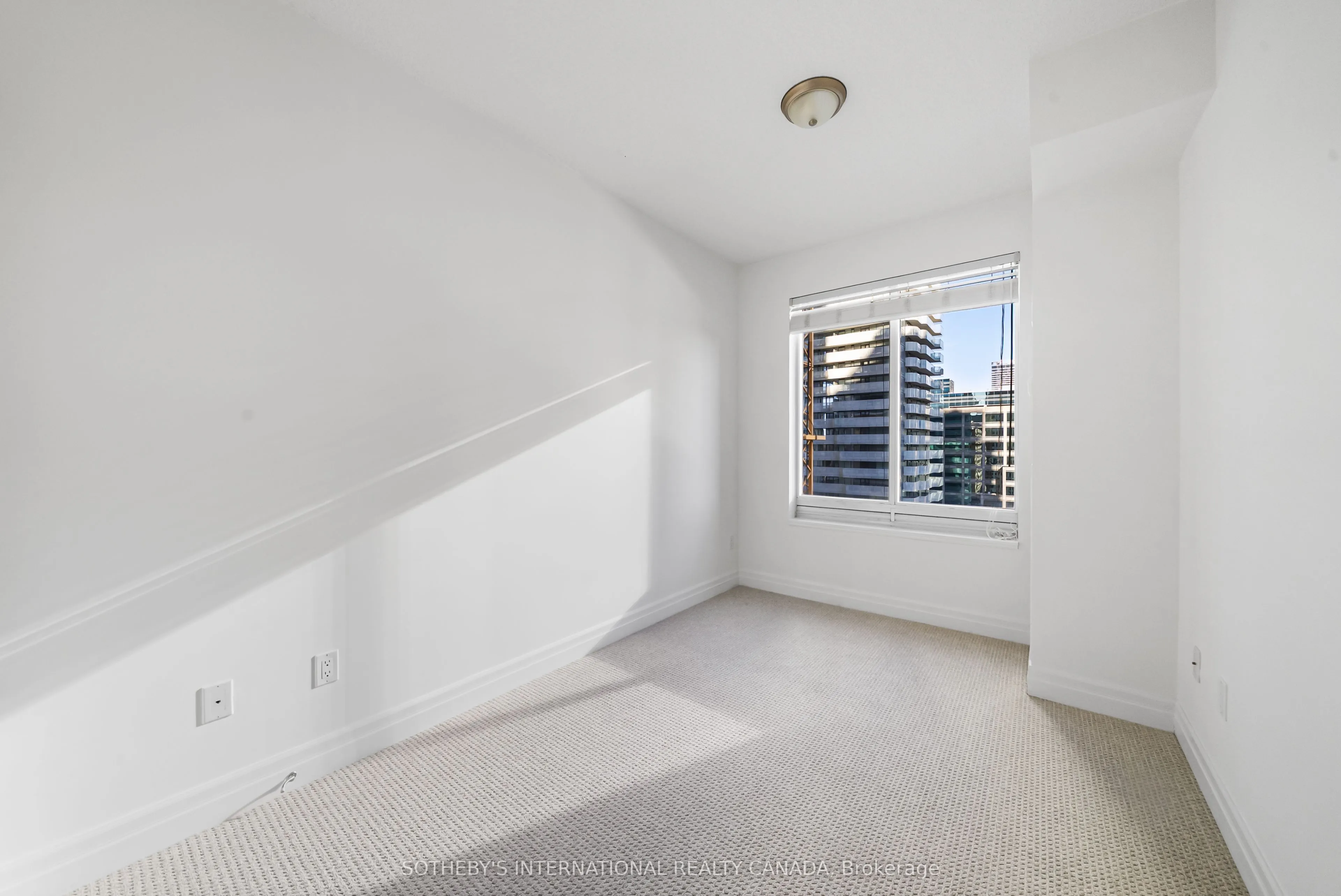 35 Balmuto Street, #2006