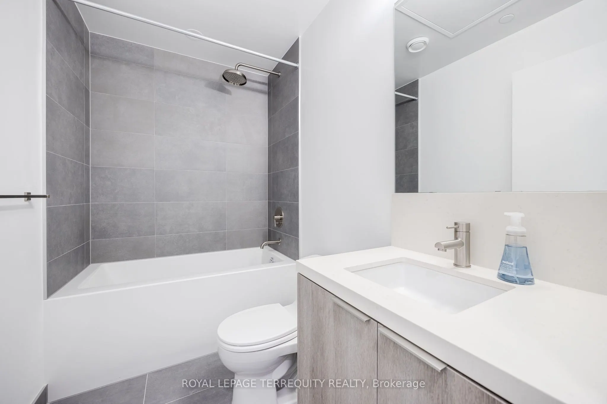 2020 Bathurst Street, #PH10