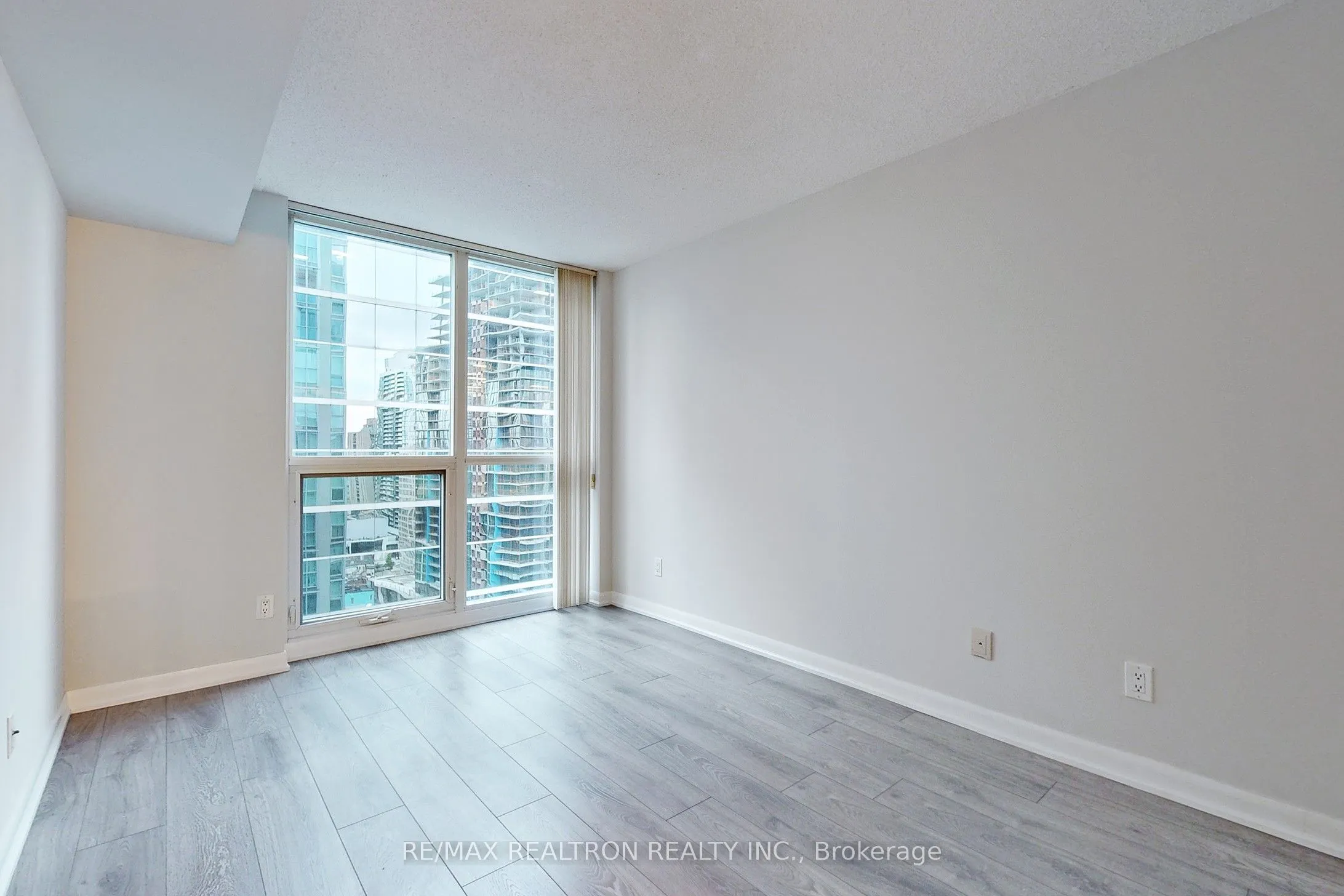 4978 Yonge Street, #2711
