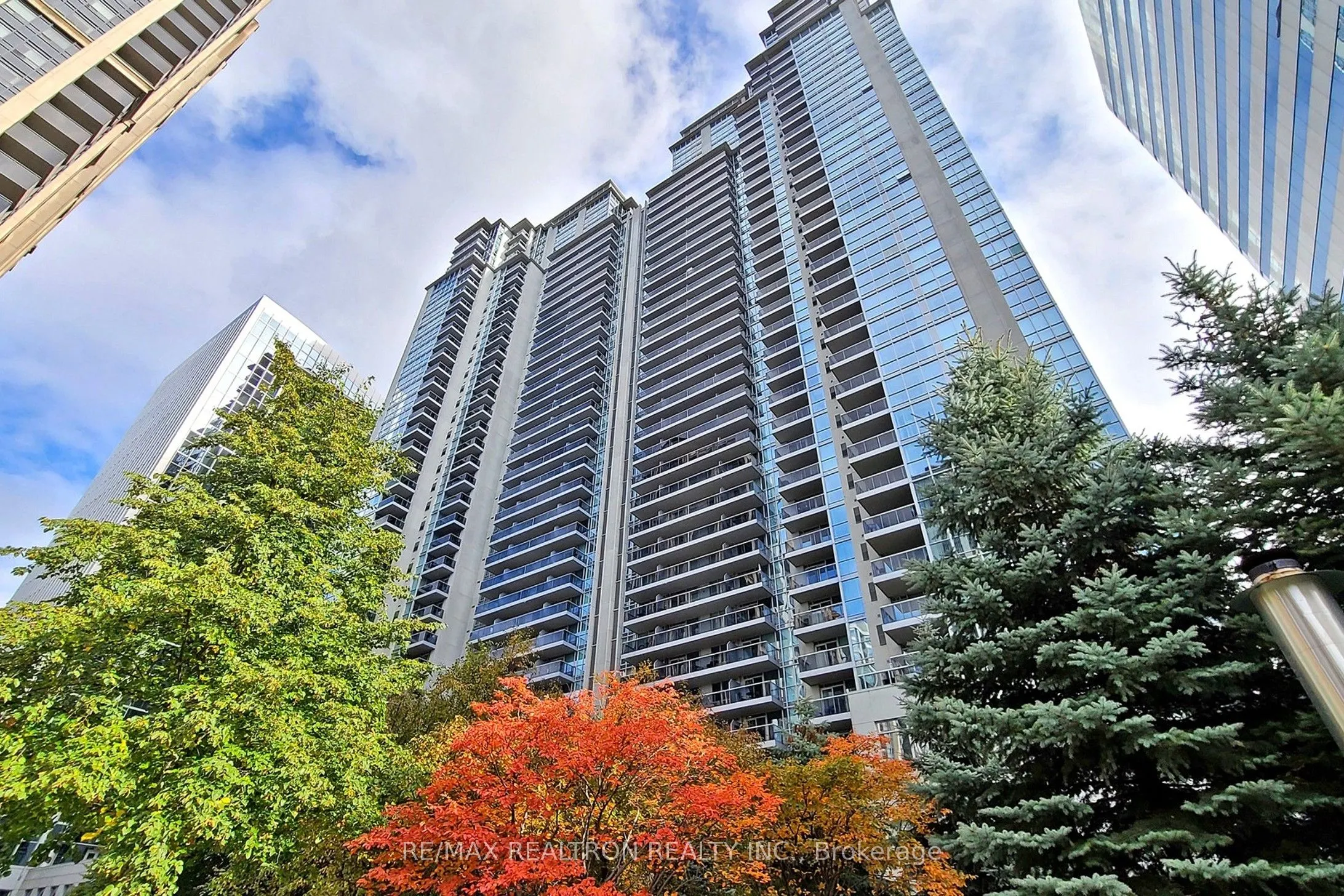 4978 Yonge Street, #2711